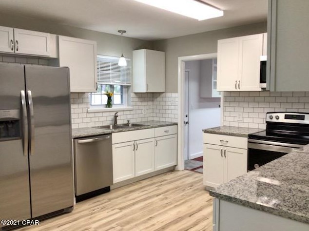 5213 Collins Dr, Panama City, FL 32404