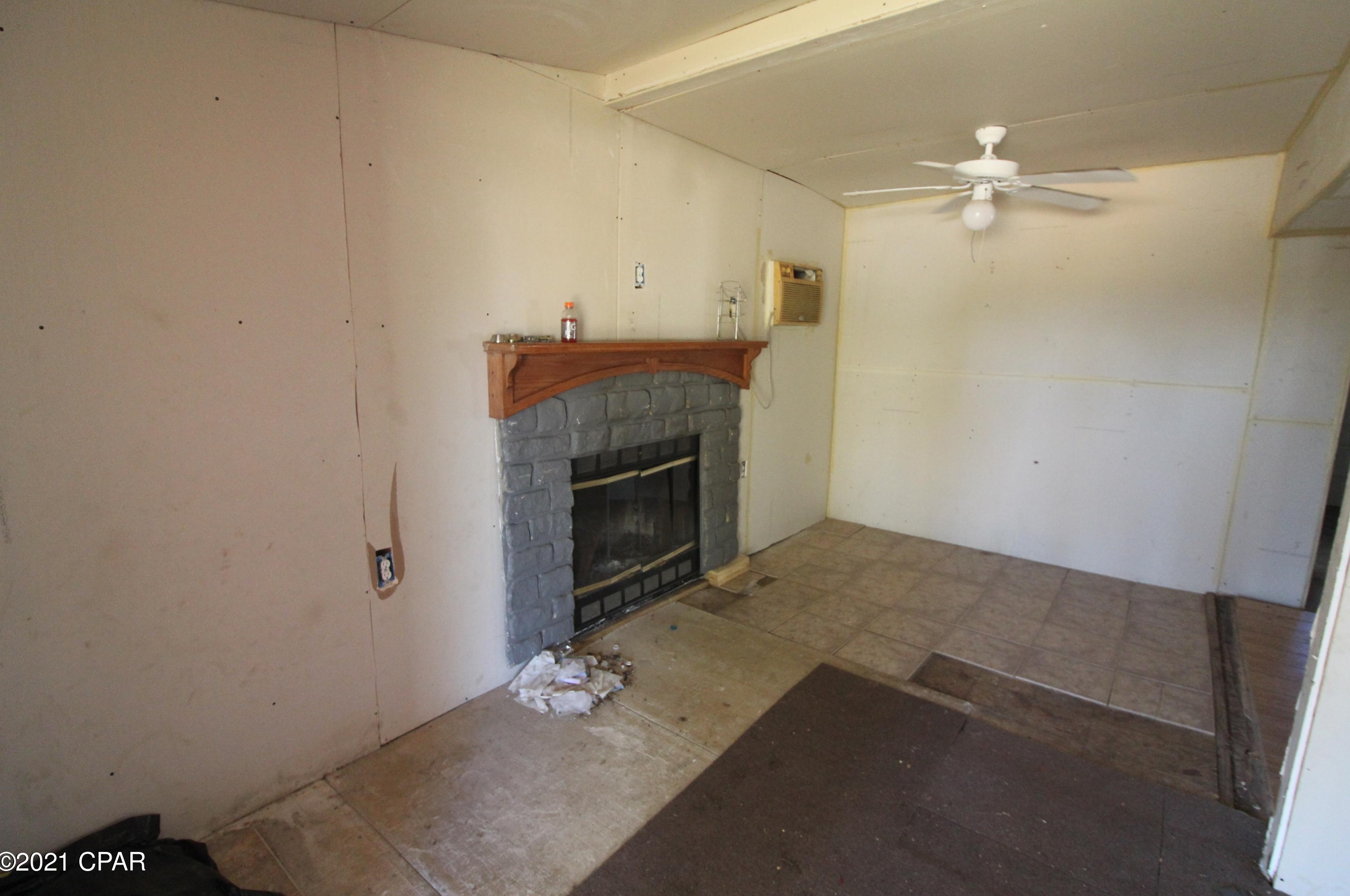 1518 Alaska Ave, Lynn Haven, FL 32444
