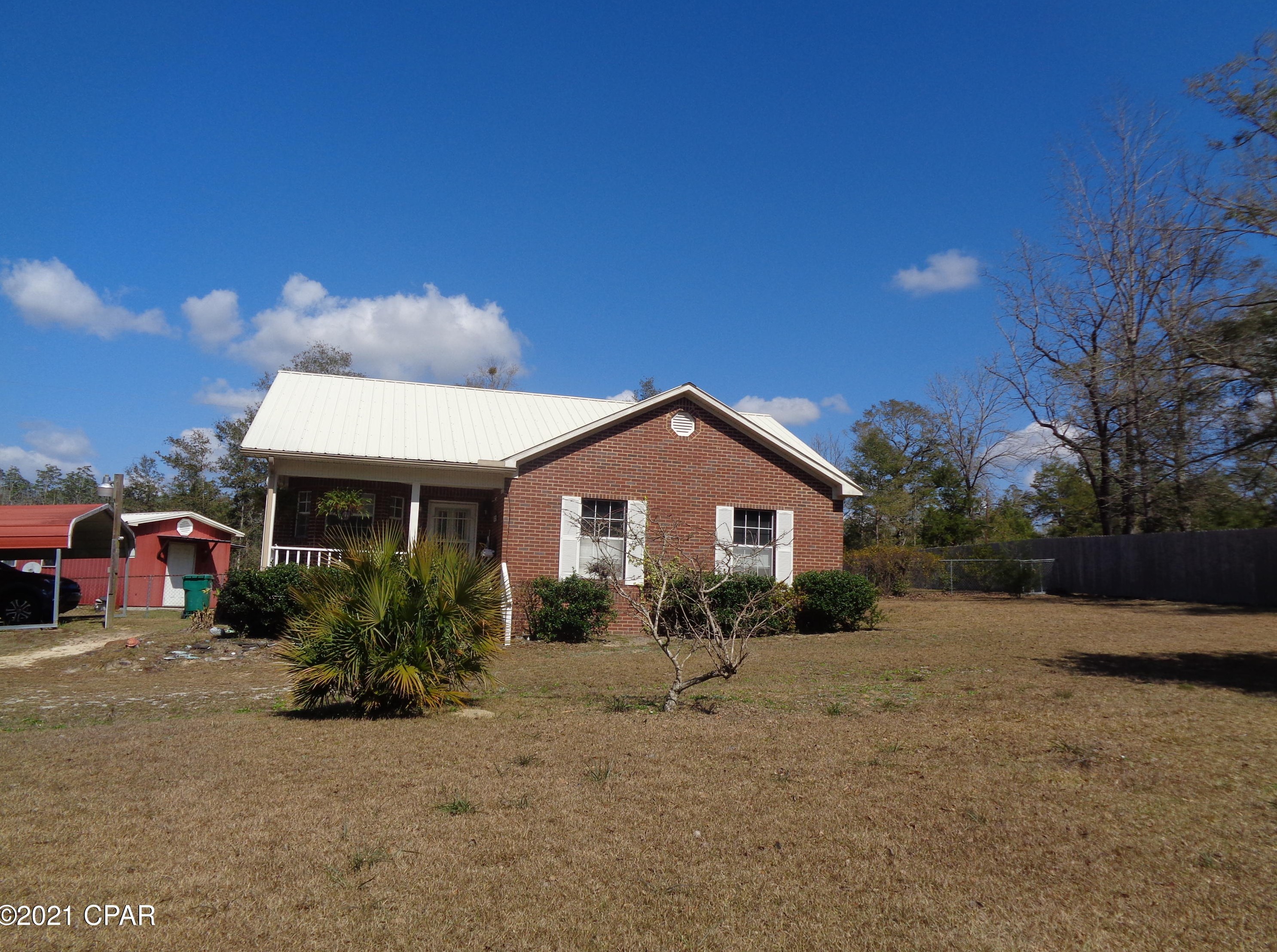 3001 Pate Pond Rd, Caryville, FL 32427-2746
