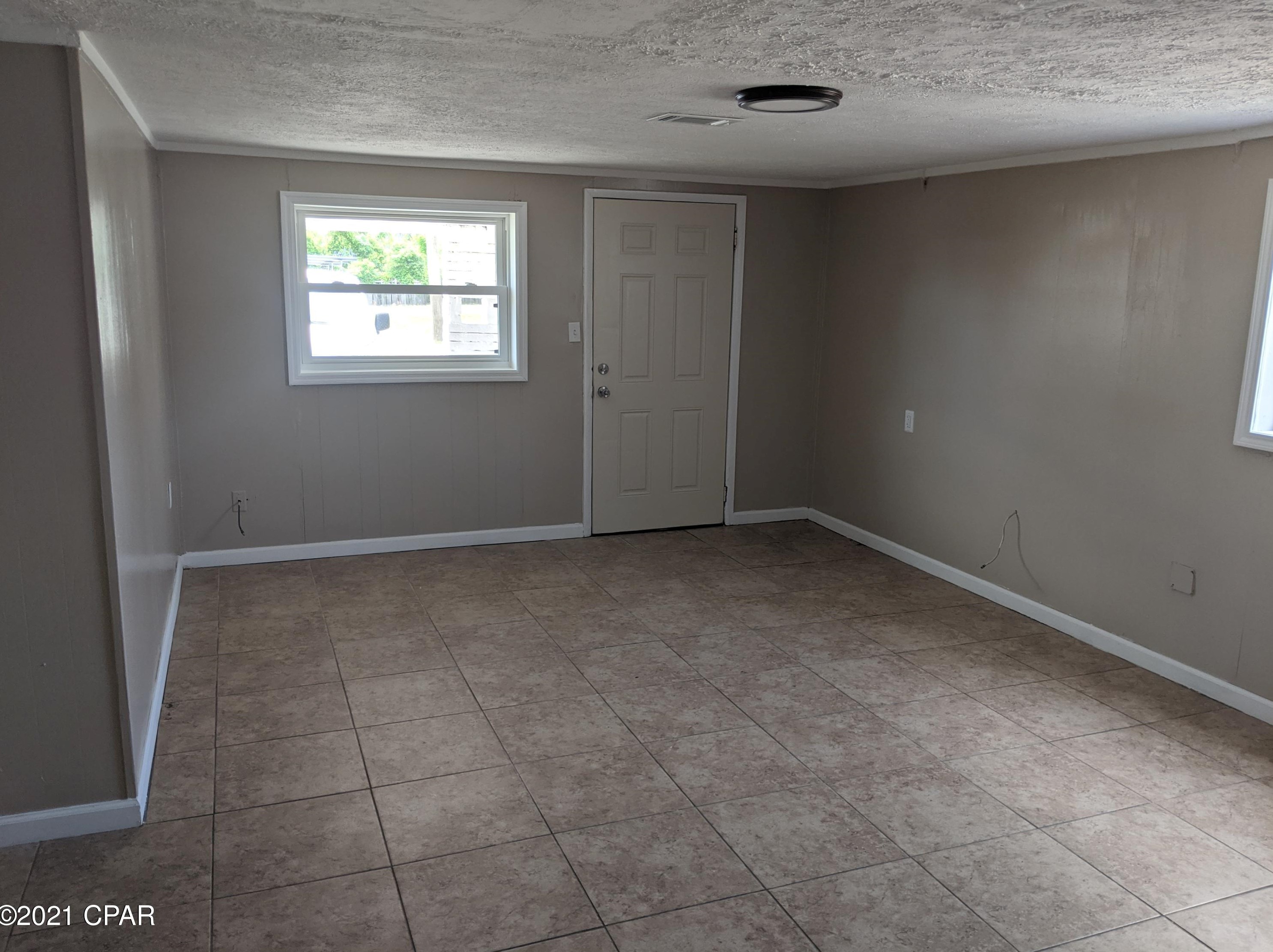724 Maple Ave, Panama City, FL 32401-4669