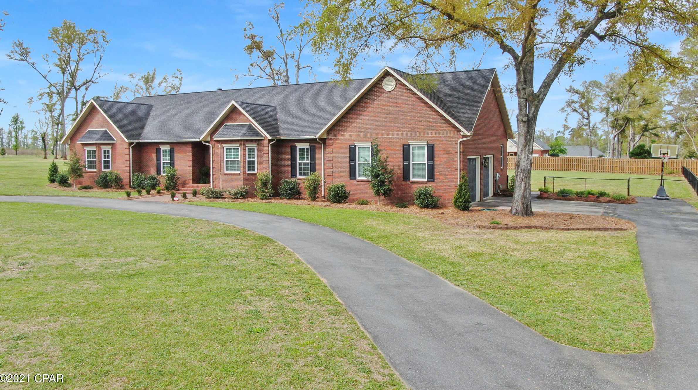 4559 Red Oak, Marianna, FL 32446