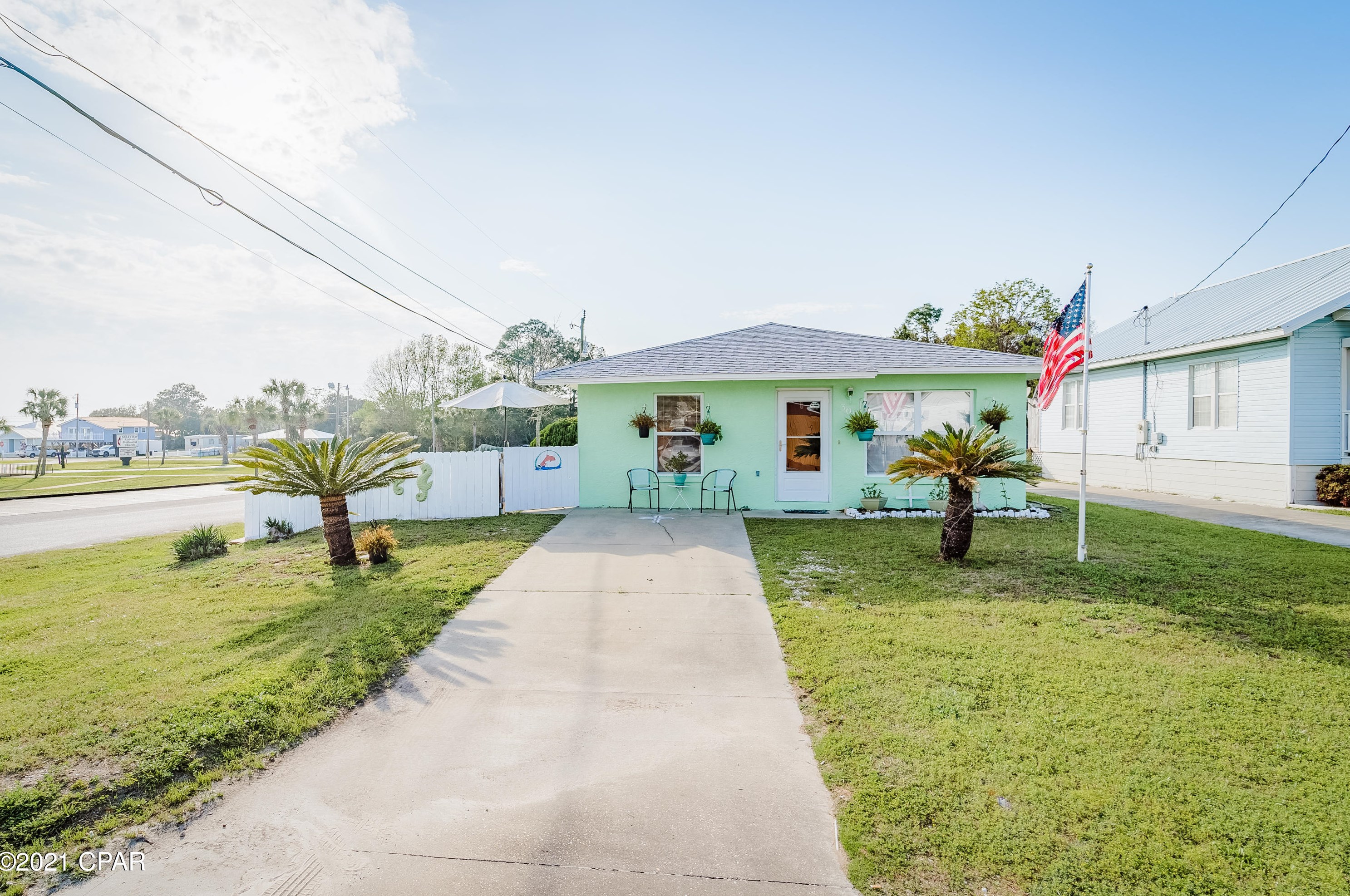 305 Wisteria Ln, Panama City, FL 32413-1537