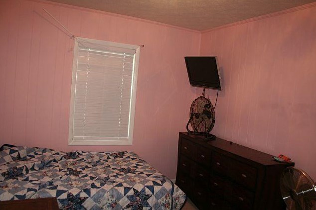 3252 Triple Ln, Caryville FL  32425-6406 exterior