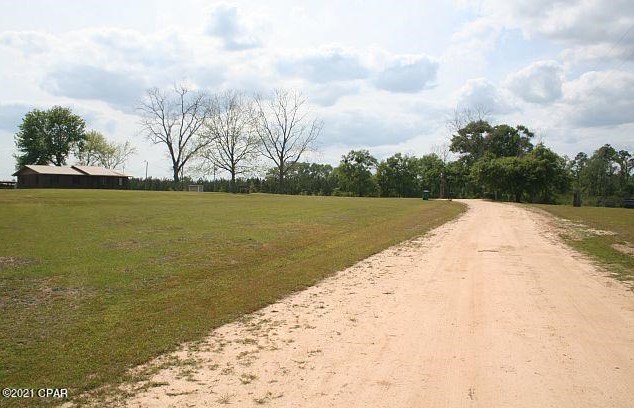 3252 Triple Ln, Caryville FL  32425-6406 exterior