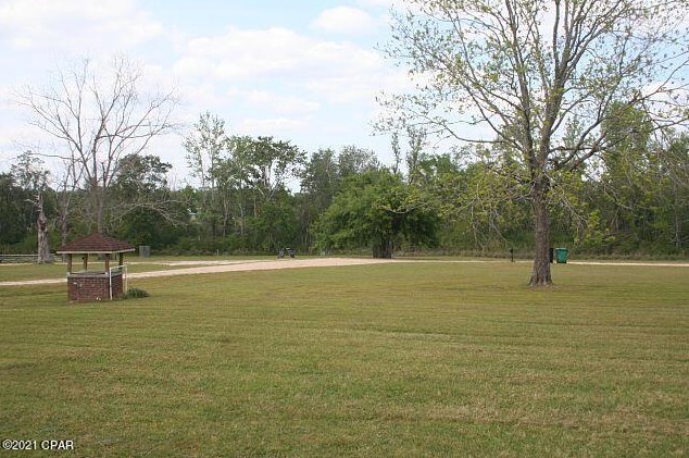 3252 Triple Ln, Caryville FL  32425-6406 exterior