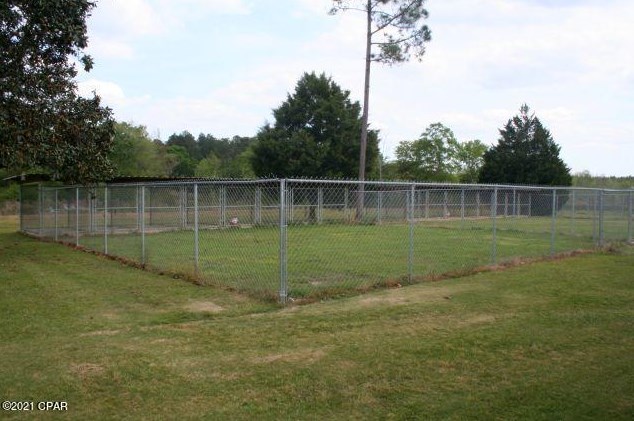 3252 Triple Ln, Caryville FL  32425-6406 exterior