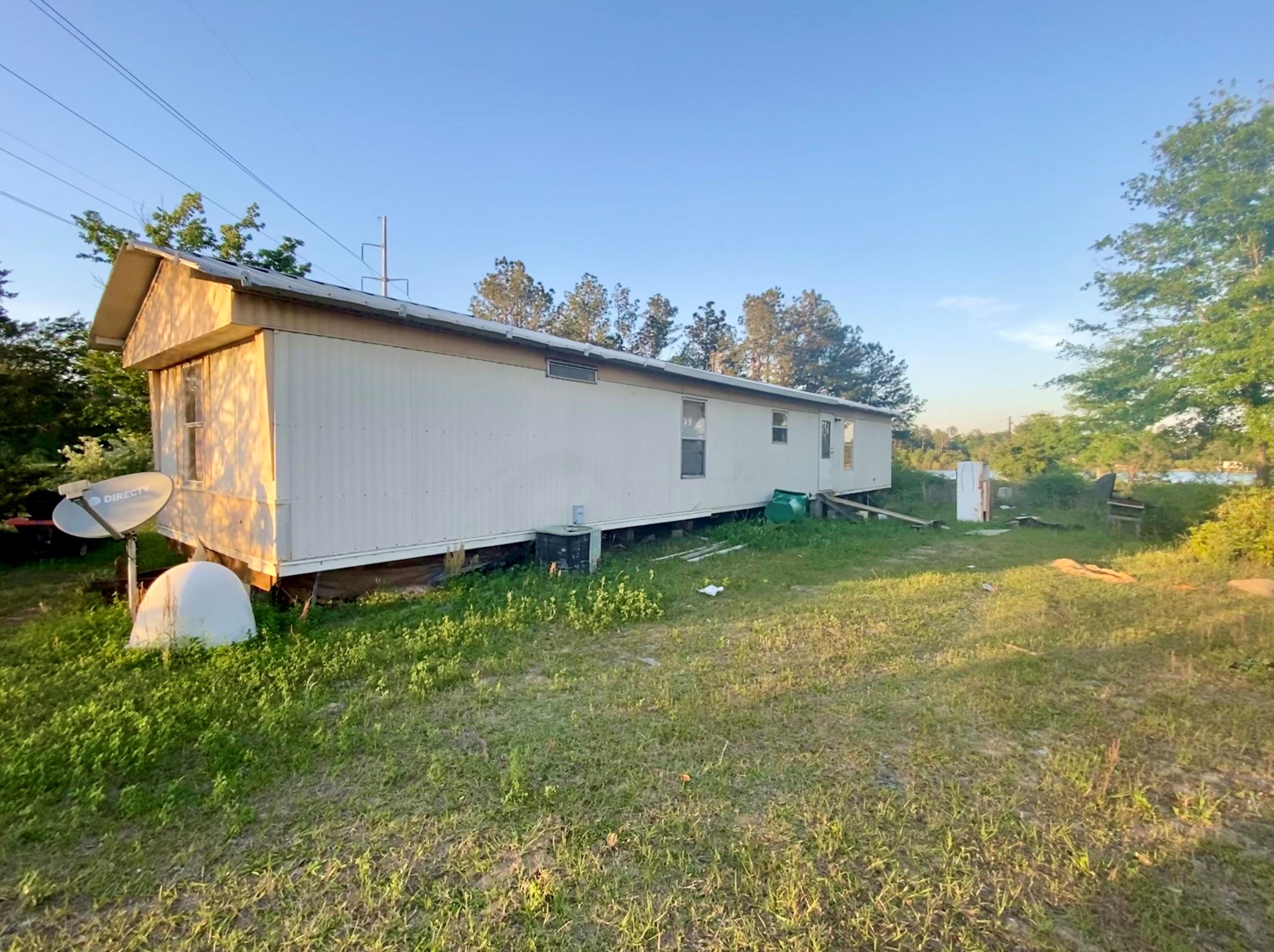 418 Mcduff Dr, Alford, FL 32420
