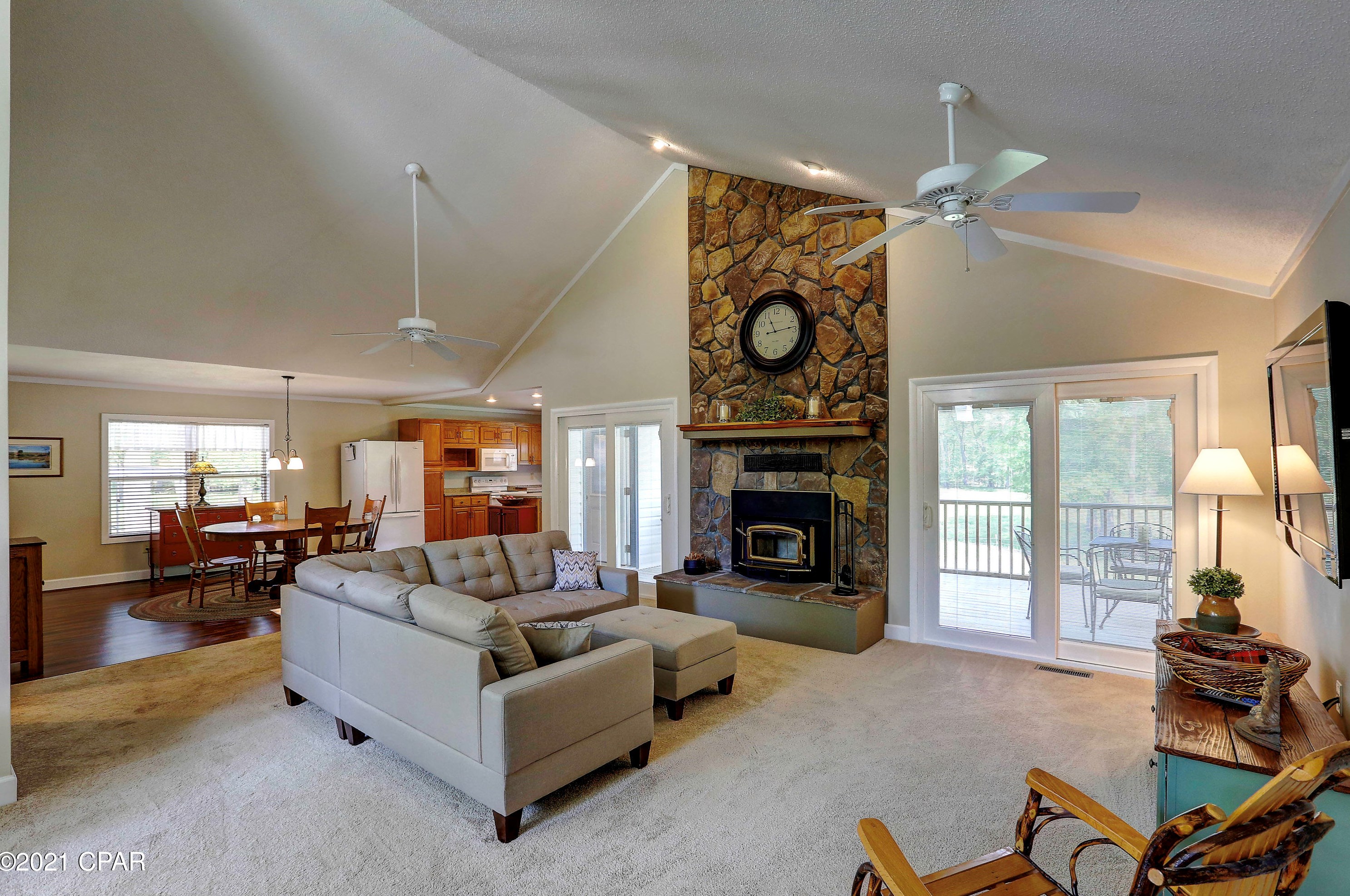 1942 Hwy 177, Caryville, FL 32425