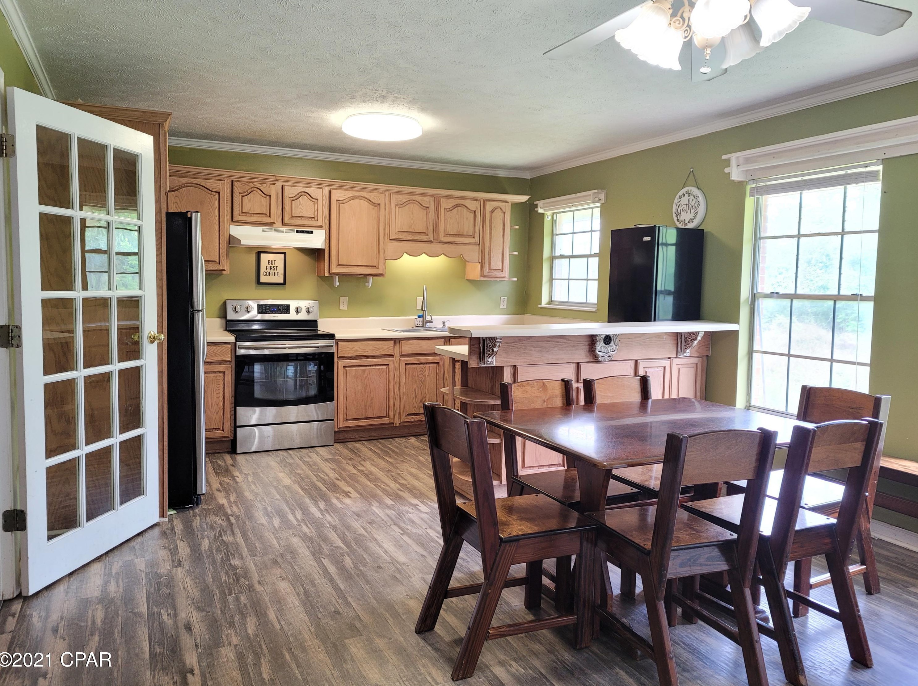 3016 Amelia Dr, Marianna, FL 32446