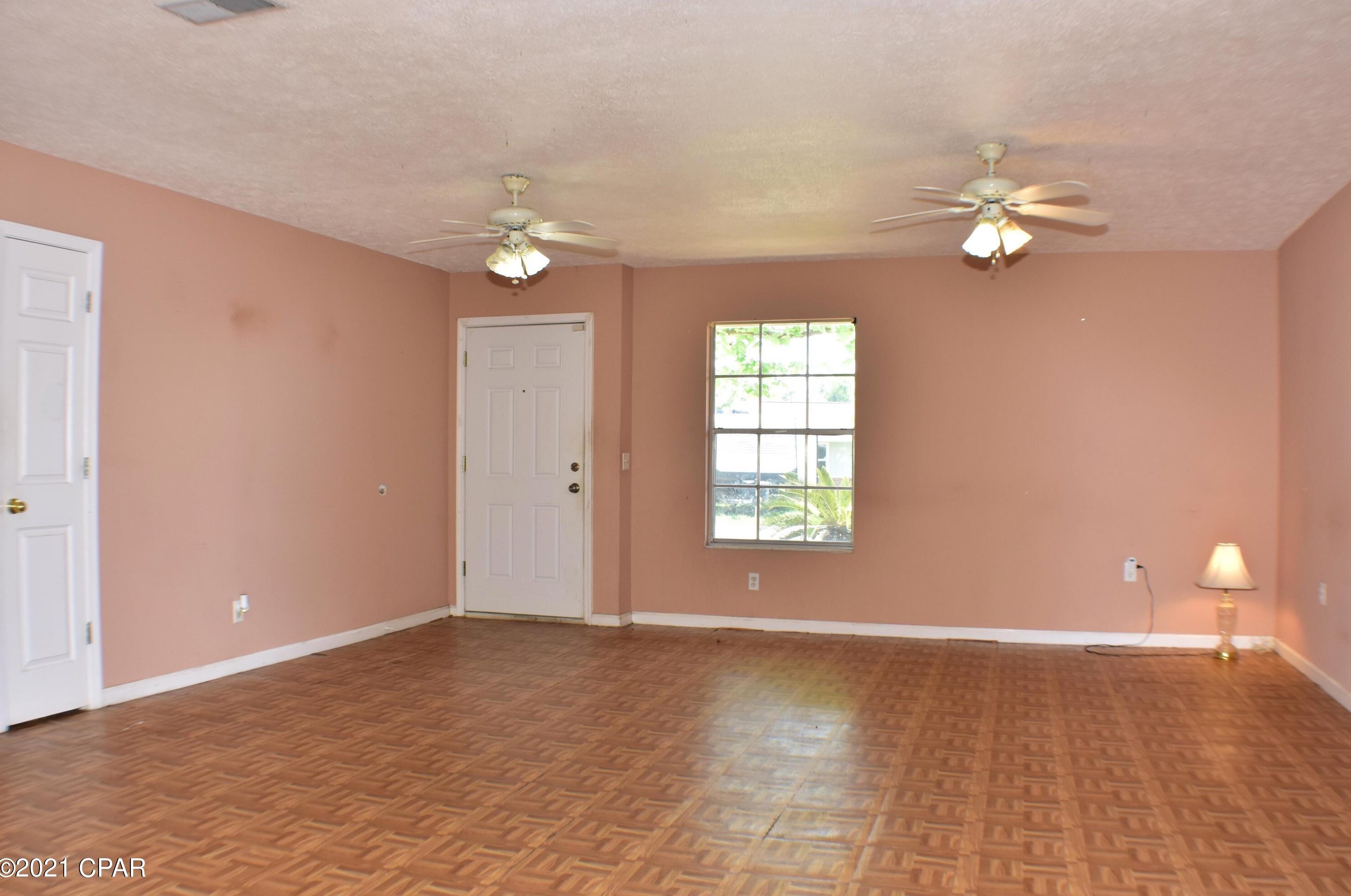 3938 Peters Dr, Panama City, FL 32405-1445