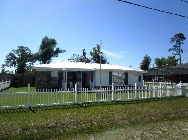 1210 Pennsylvania Ave, Lynn Haven, FL 32444