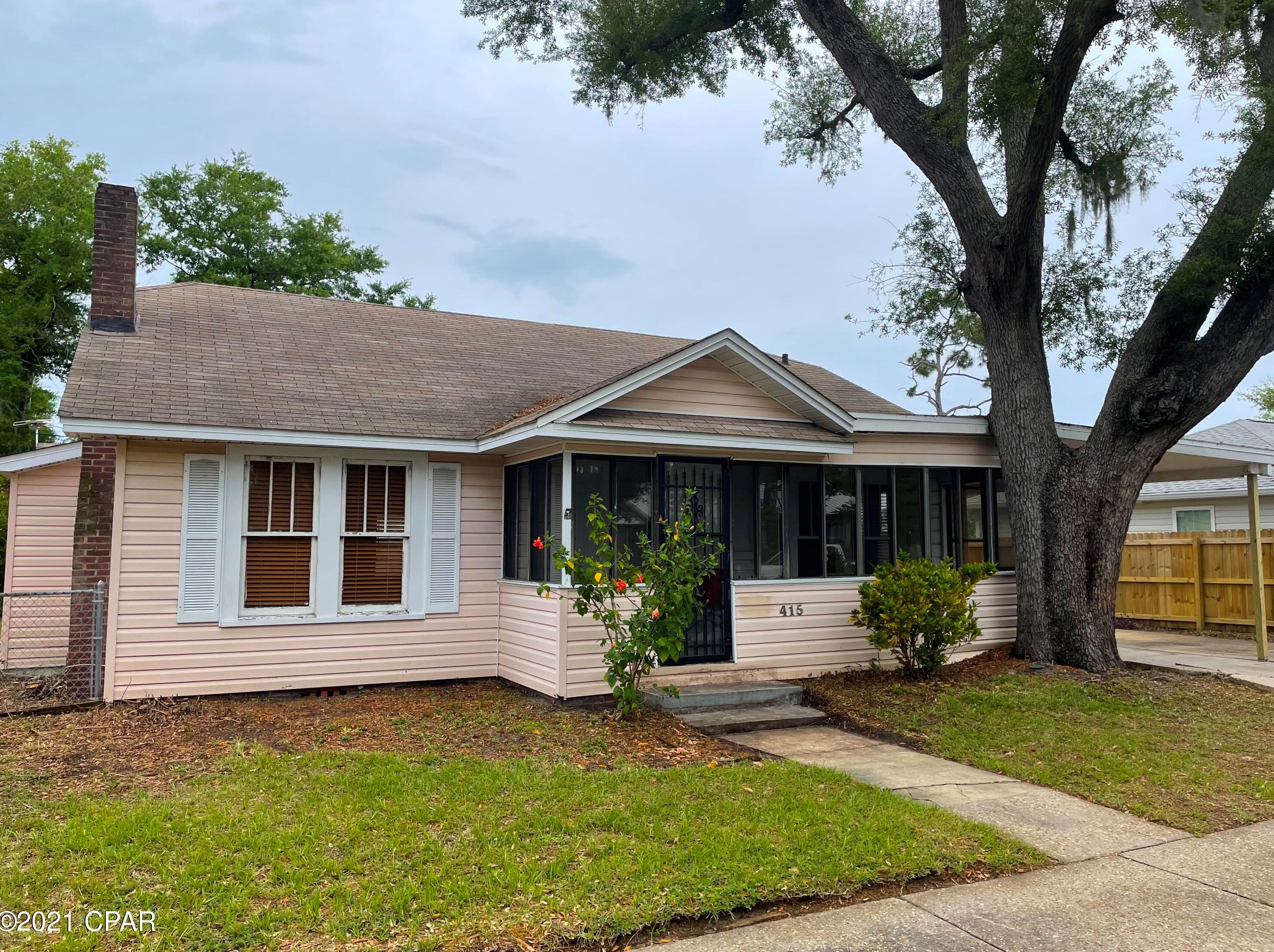 415 2nd St, Panama City FL  32401-3232 exterior