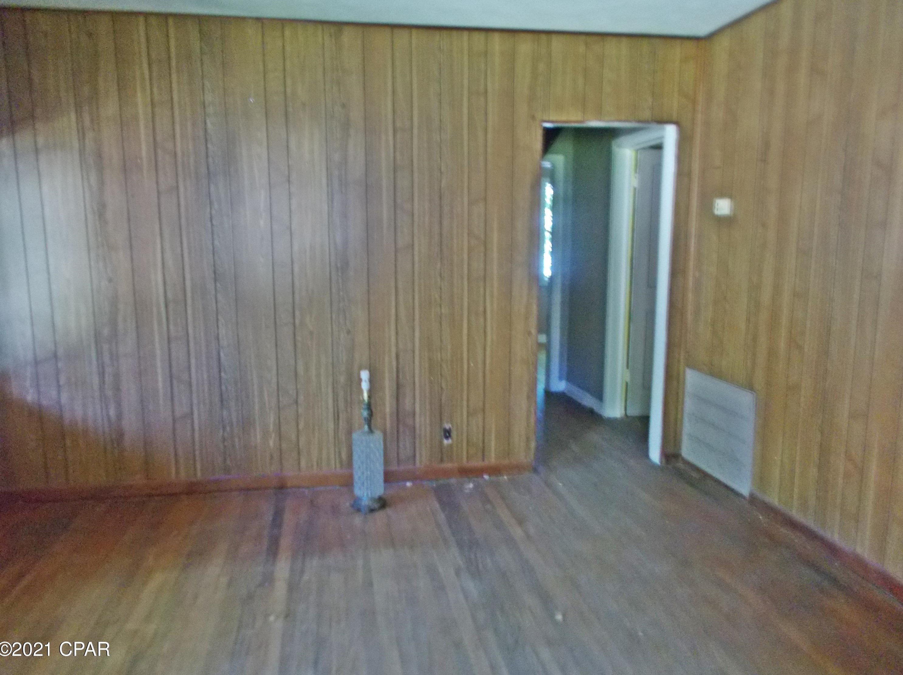 707 Morgan Ave, Chattahoochee, FL 32324