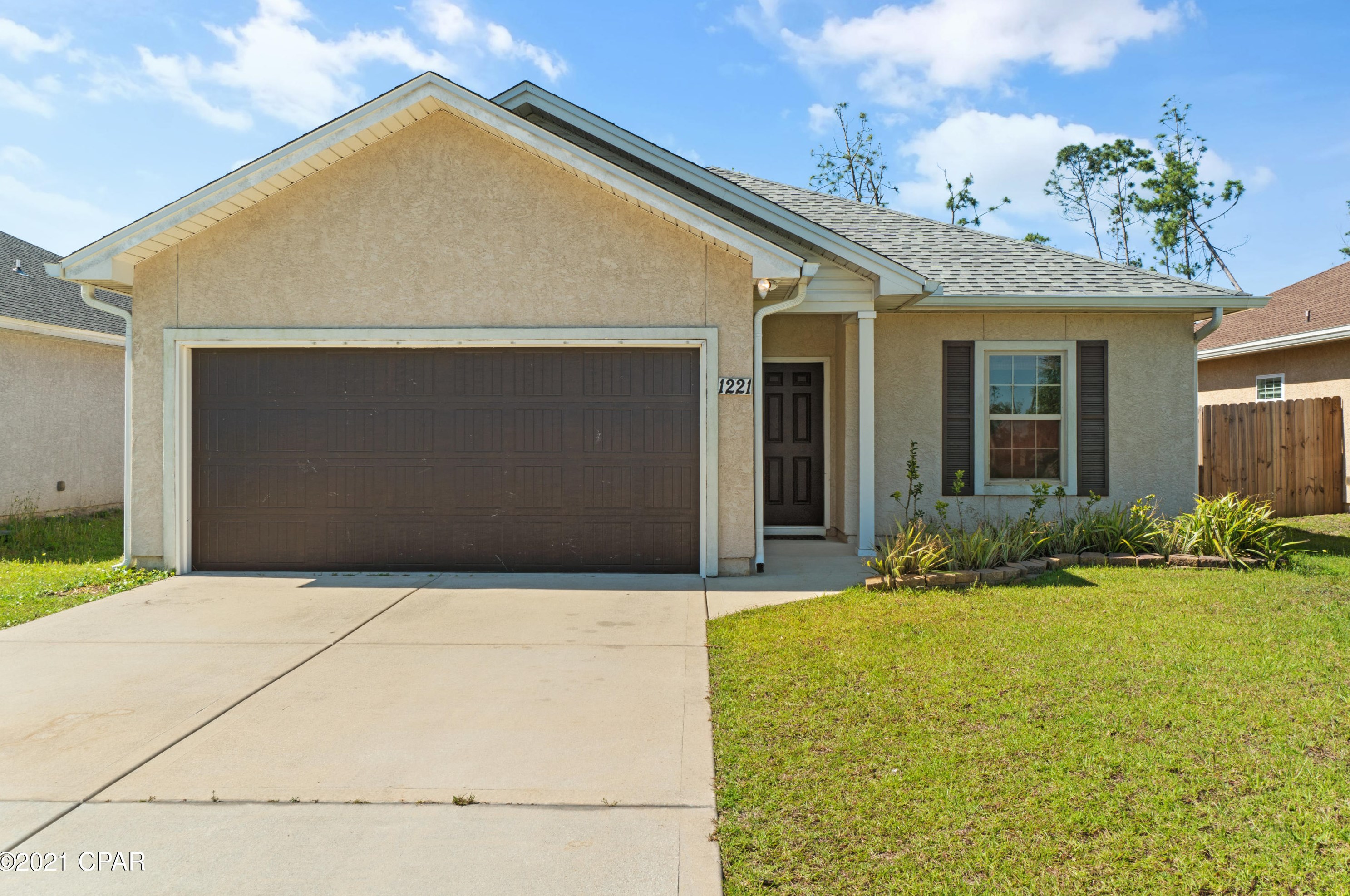 1221 E 26th St, Lynn Haven, FL 32444