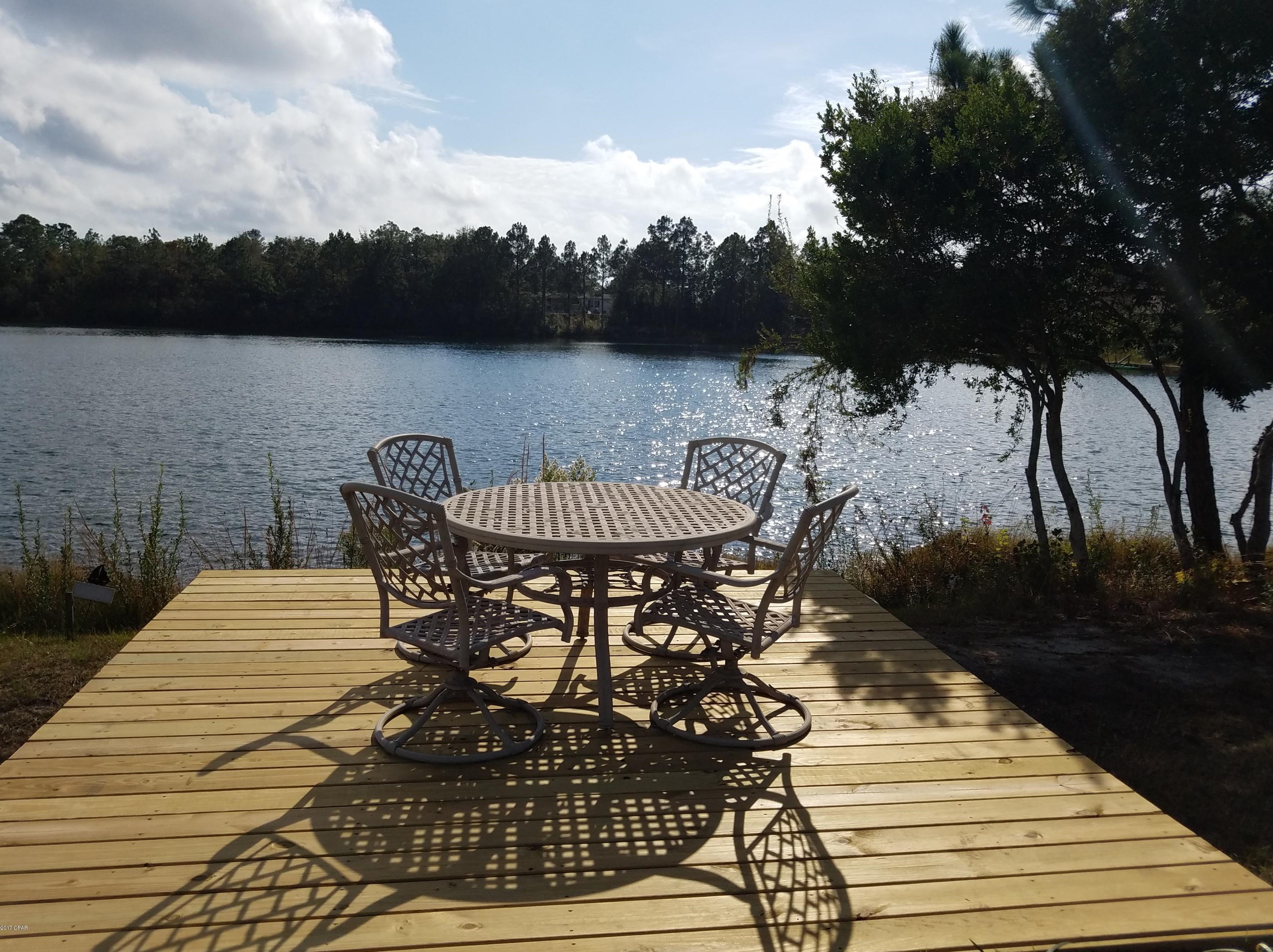 114 Lakeridge Dr, Panama City, FL 32405