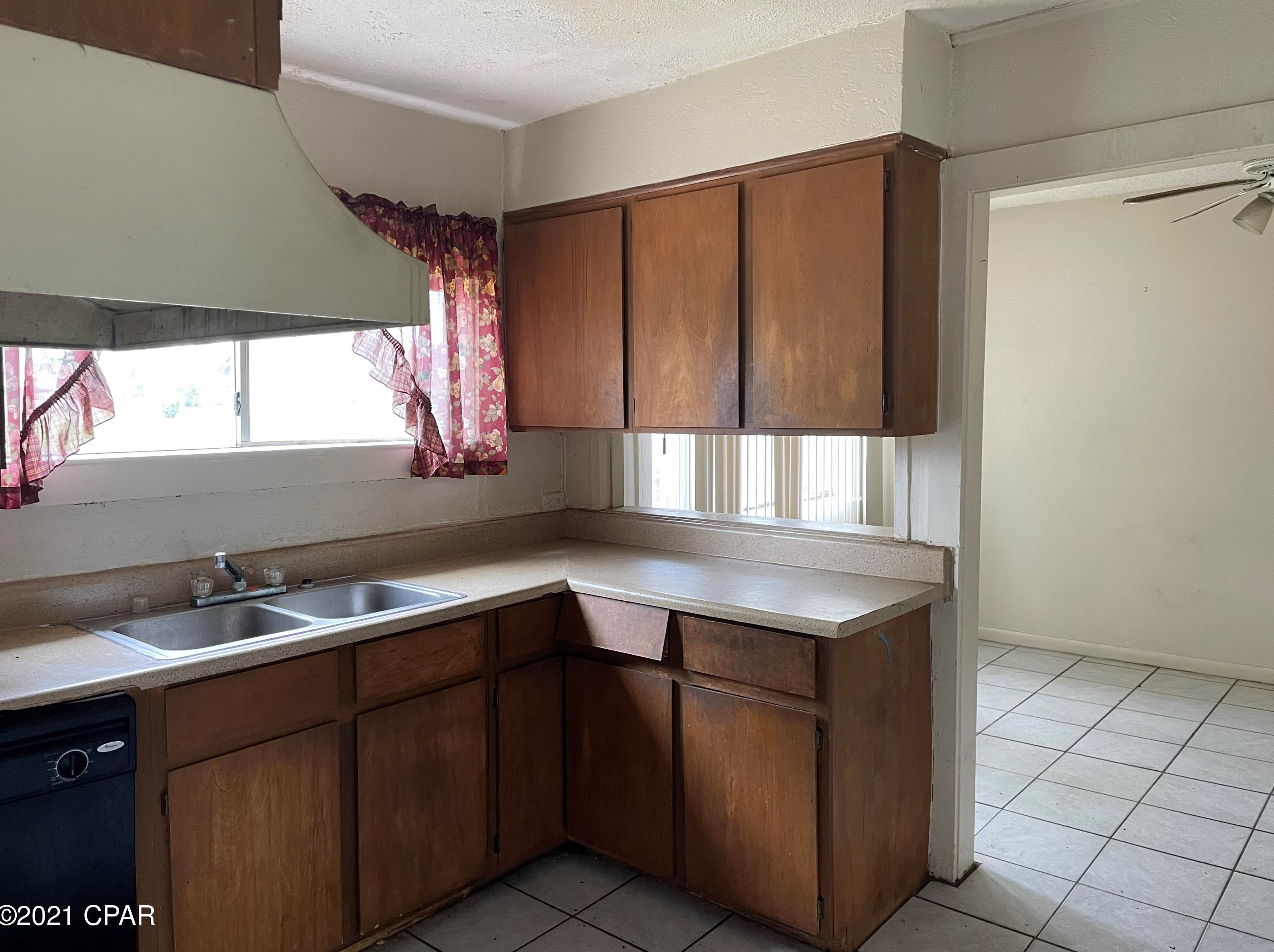 416 A St, Panama City FL  32404-7118 exterior