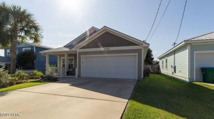 21723 Palm Ave, Panama City, FL 32413-7912