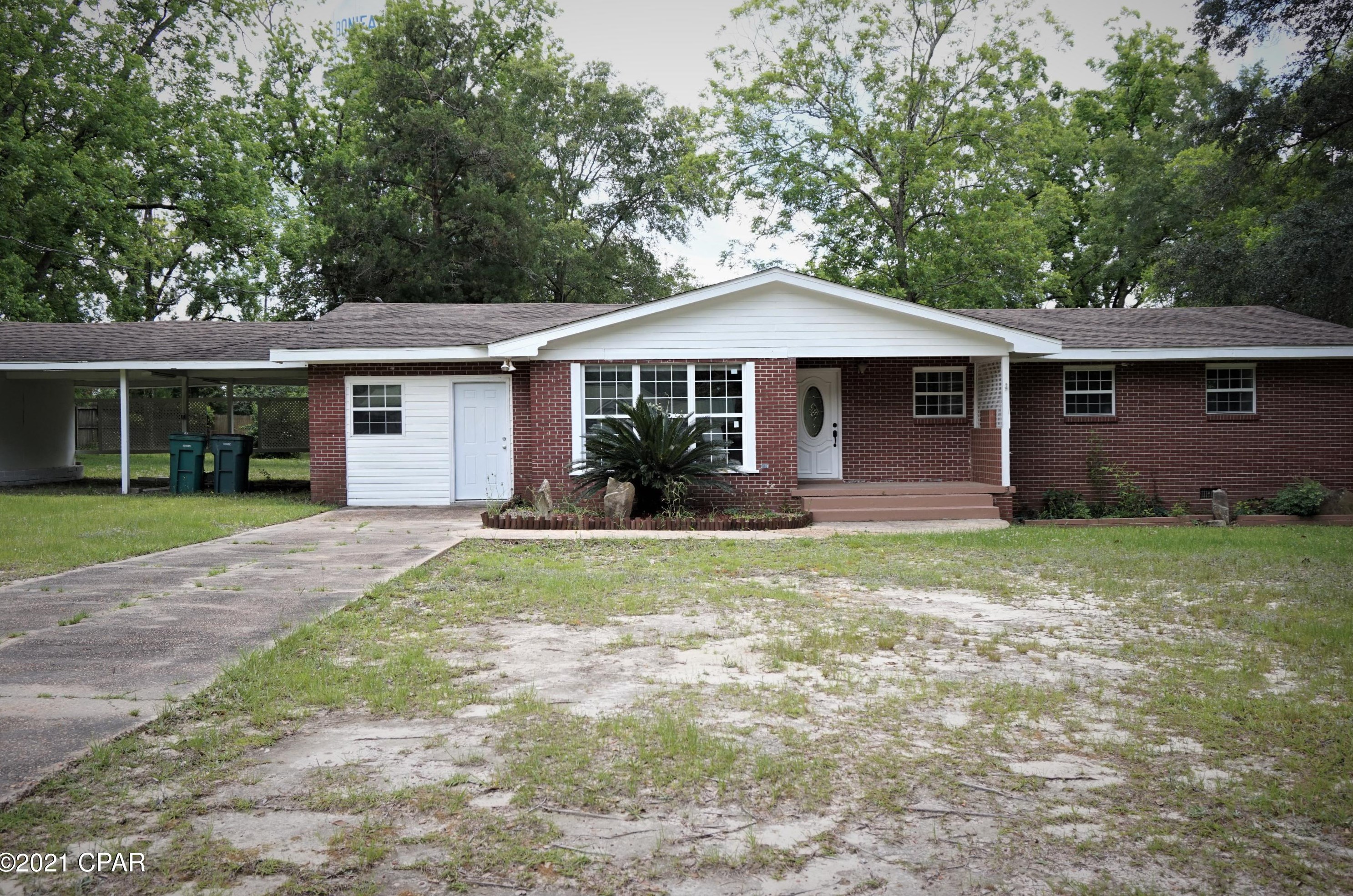 308 W Kansas Ave, Bonifay, FL 32425
