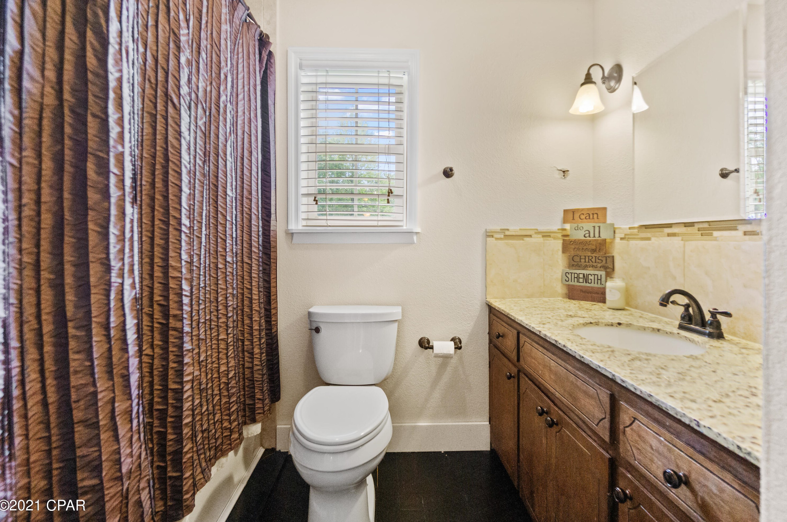 1780 Steverson Rd, Caryville FL  32425-5604 exterior