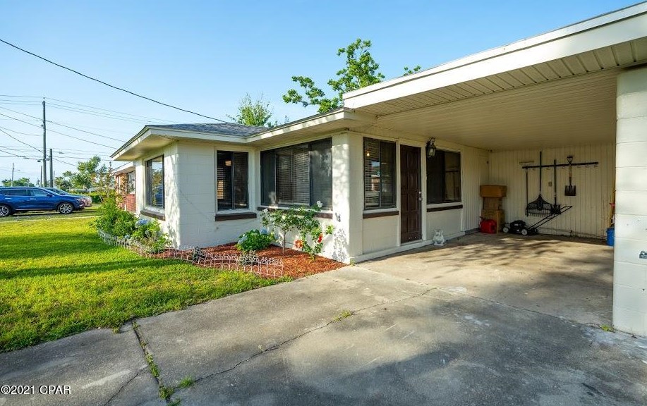 1814 Chestnut Ave, Panama City, FL 32405-2548