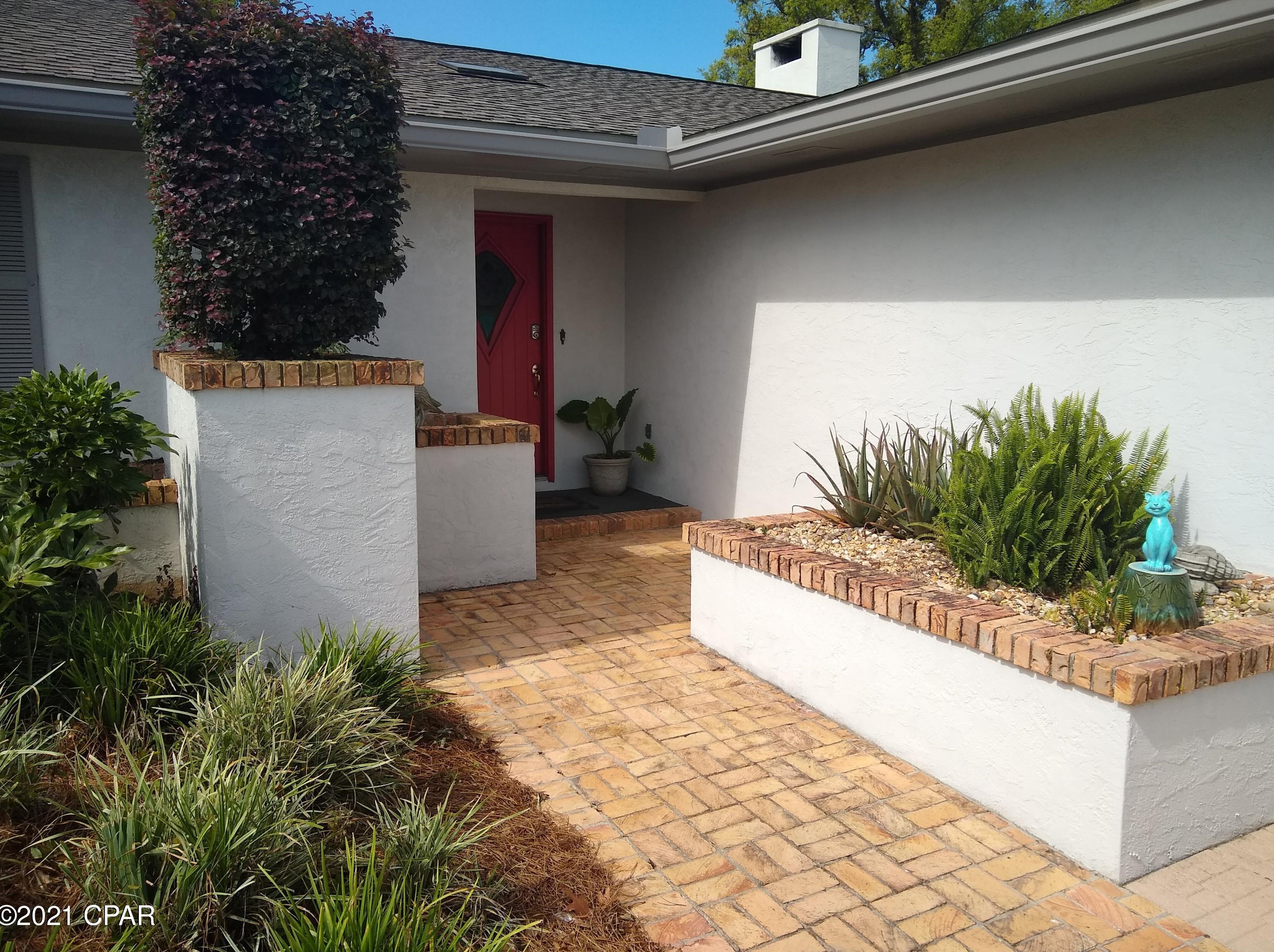 2445 Pretty Bayou Blvd, Panama City, FL 32405-1748