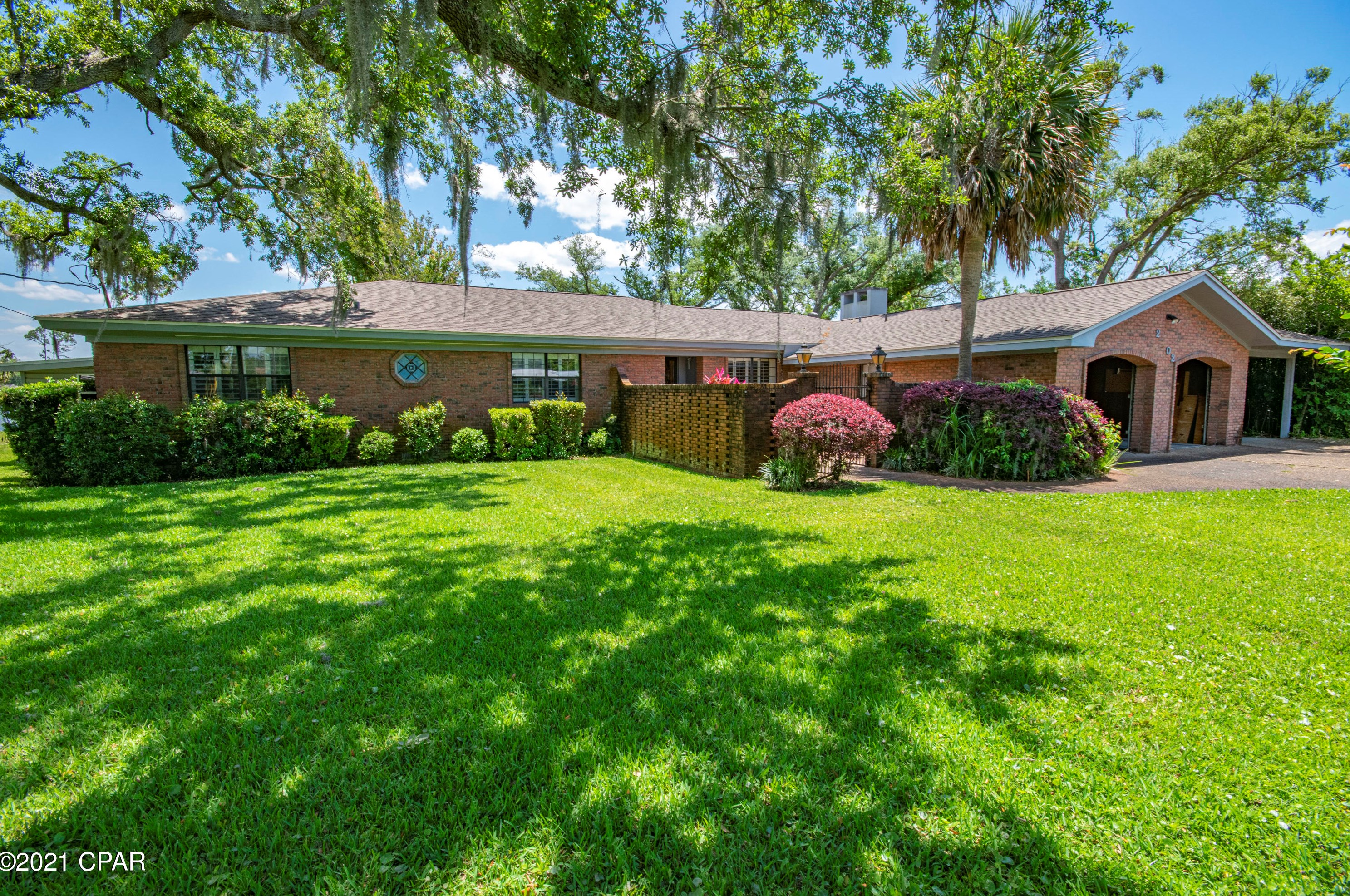 2402 Ashland Dr, Panama City, FL 32405-1013
