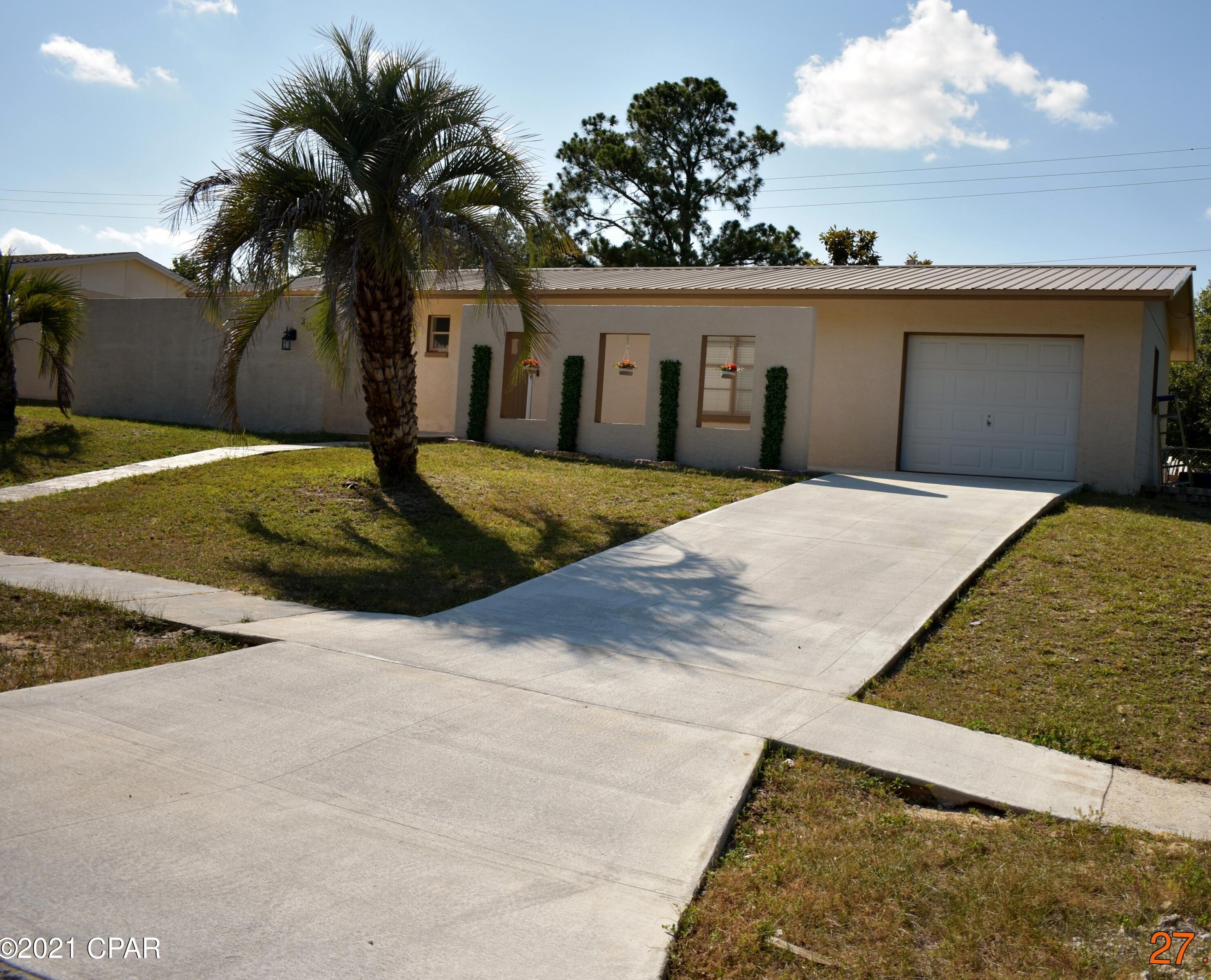 4072 Fairbanks Dr, Sunny Hills, FL 32428