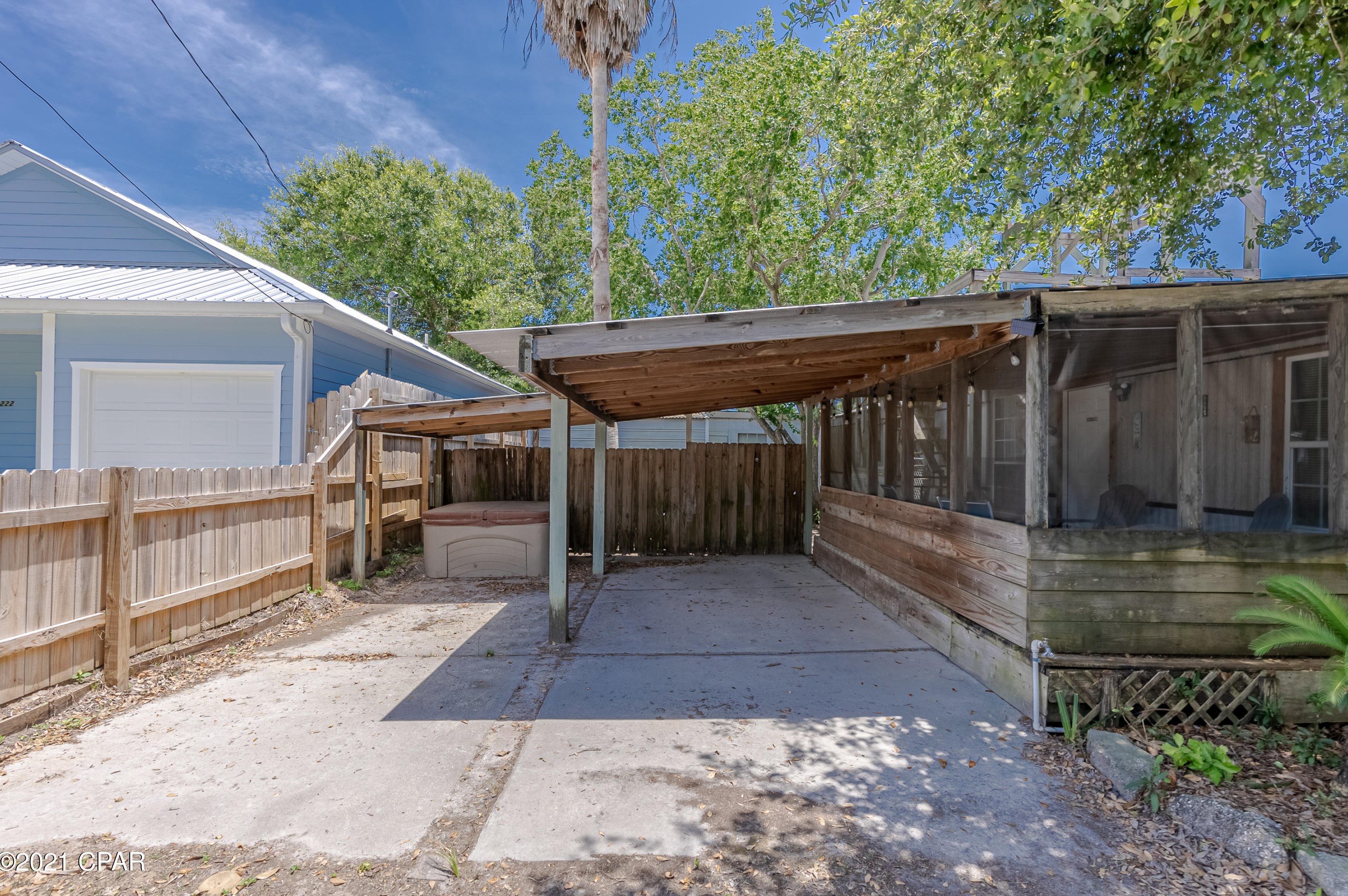 220 Laguna St, Panama City, FL 32413-1648