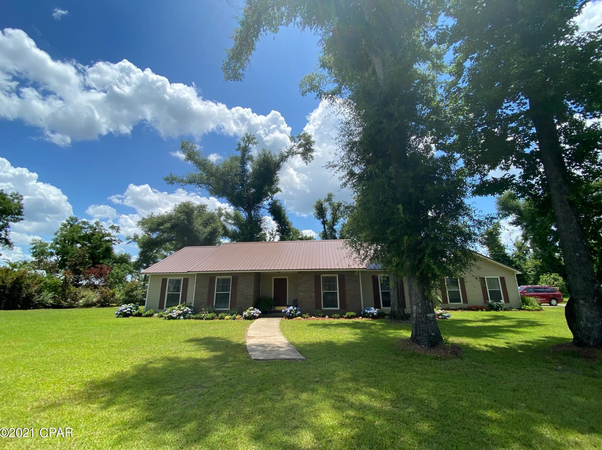 2783 Seminole Dr, Marianna, FL 32446