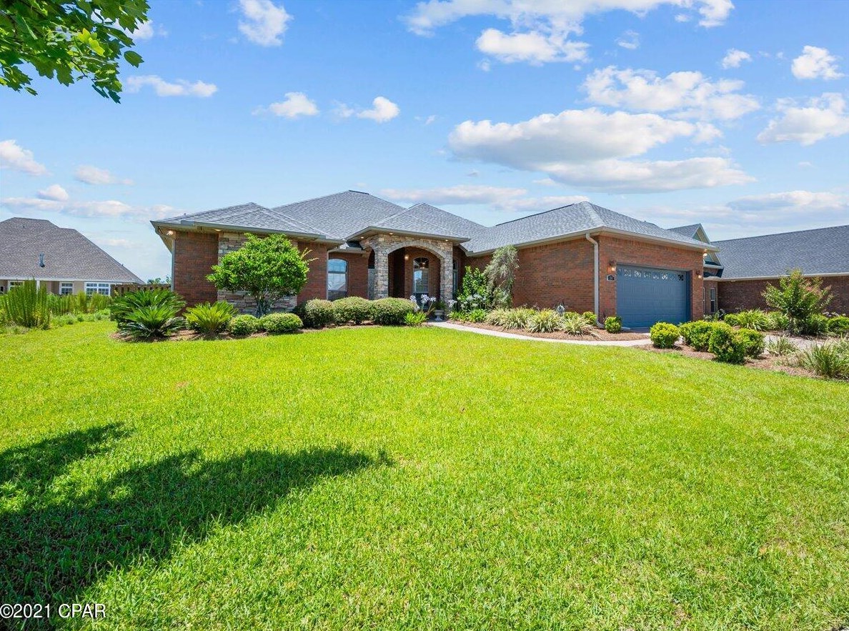 210 Waterford Dr, Lynn Haven, FL 32444