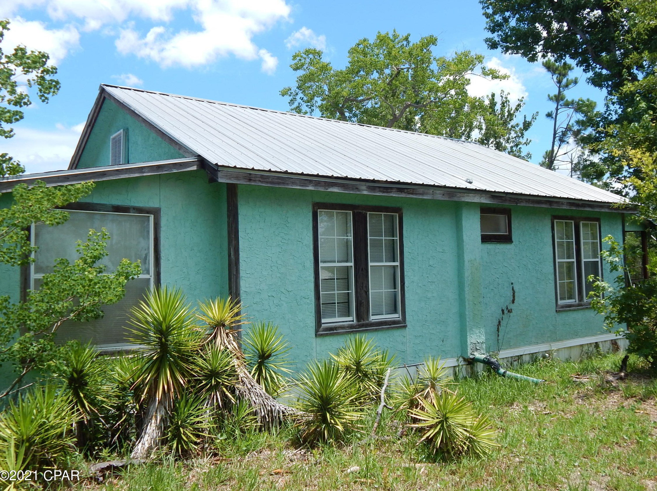 6320 Cody Ln, Panama City, FL 32404-9558