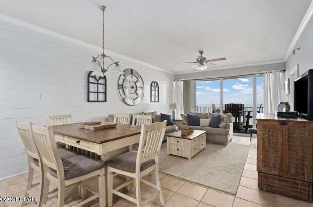 9450 Thomas Dr, Panama City FL 32408-4244 exterior