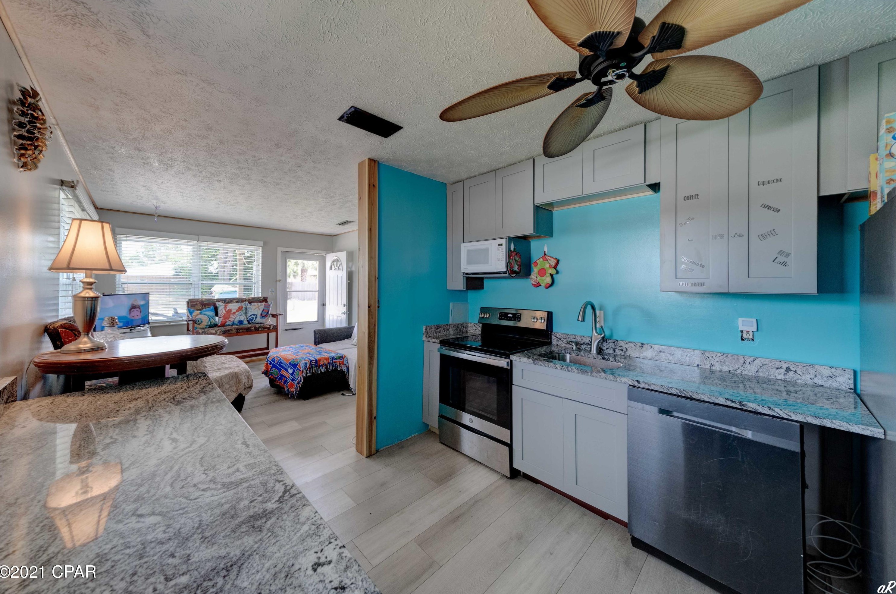 5325 Hilltop Ave, Panama City FL 32408-6612 exterior