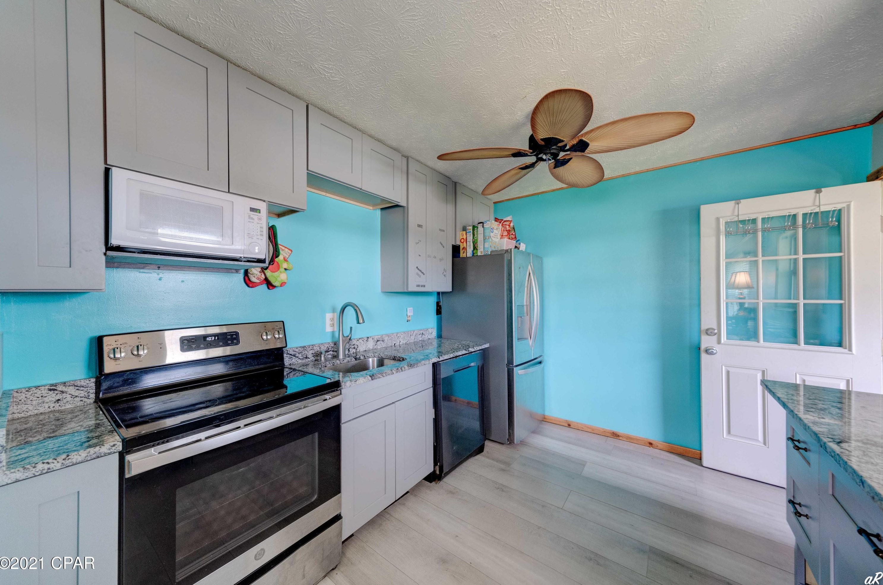 5325 Hilltop Ave, Panama City FL 32408-6612 exterior