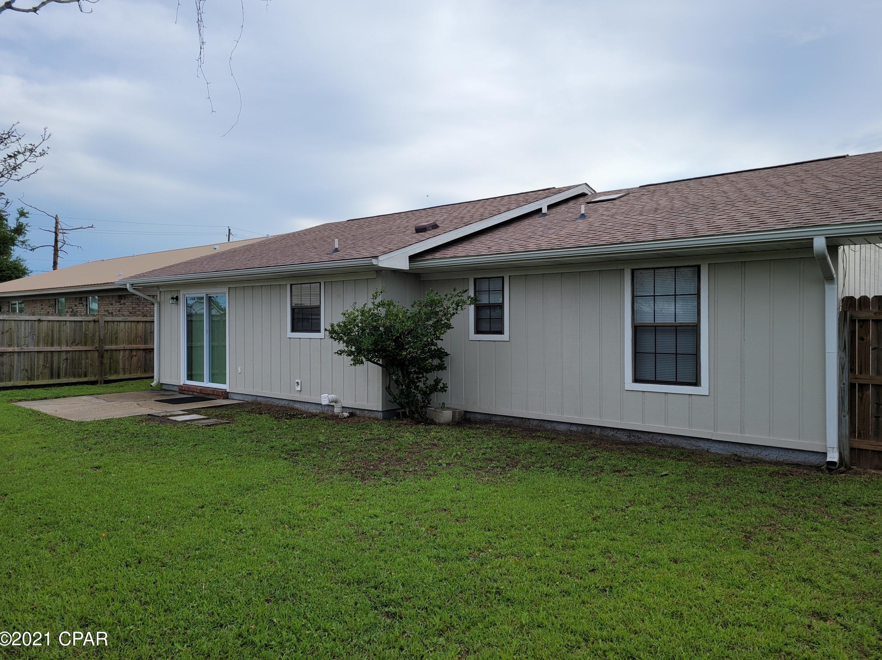 702 J J Dr, Panama City, FL 32404