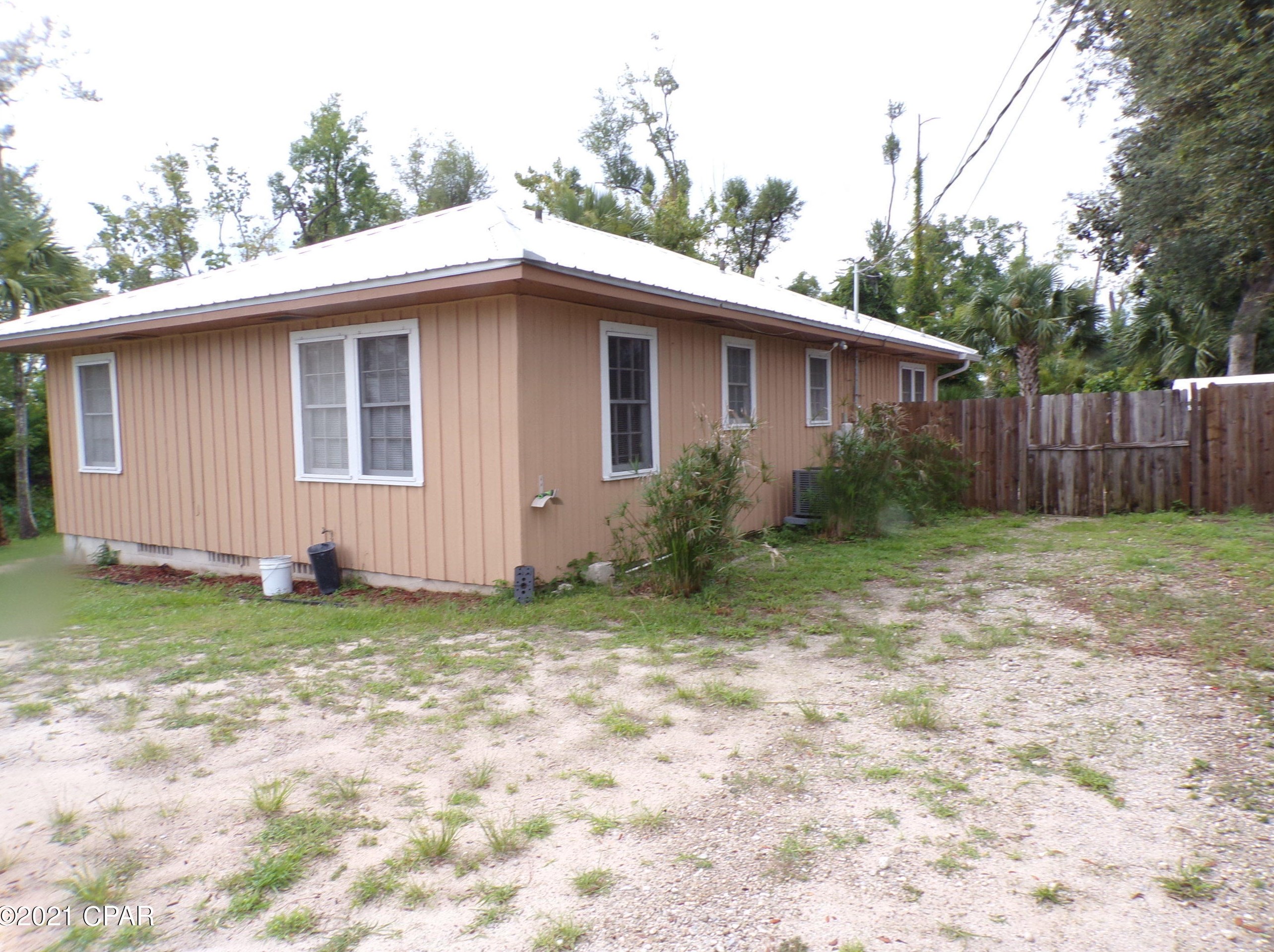108 W 4th St, Lynn Haven, FL 32444