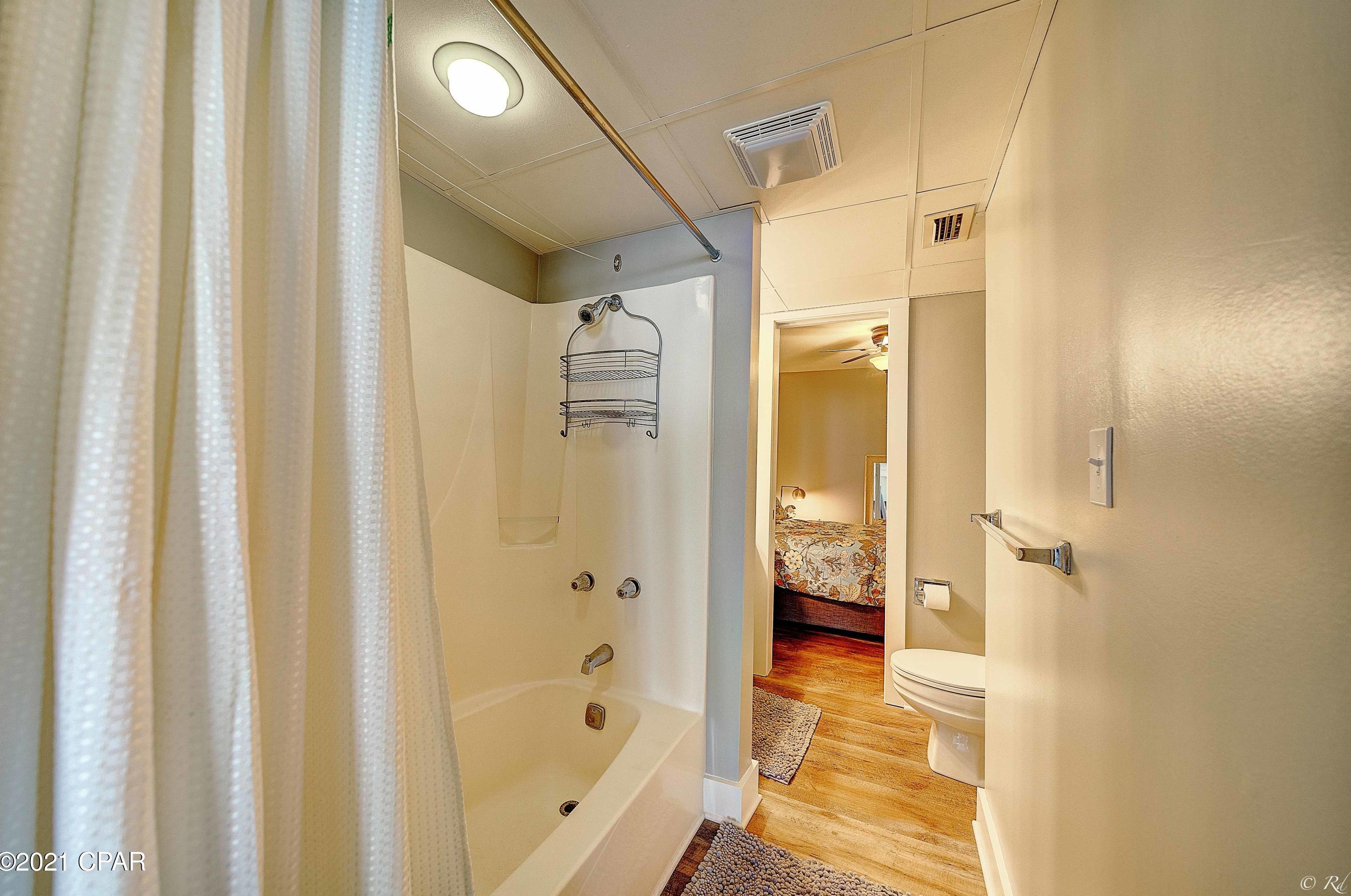 9850 Thomas Dr, Panama City FL  32408-4242 exterior