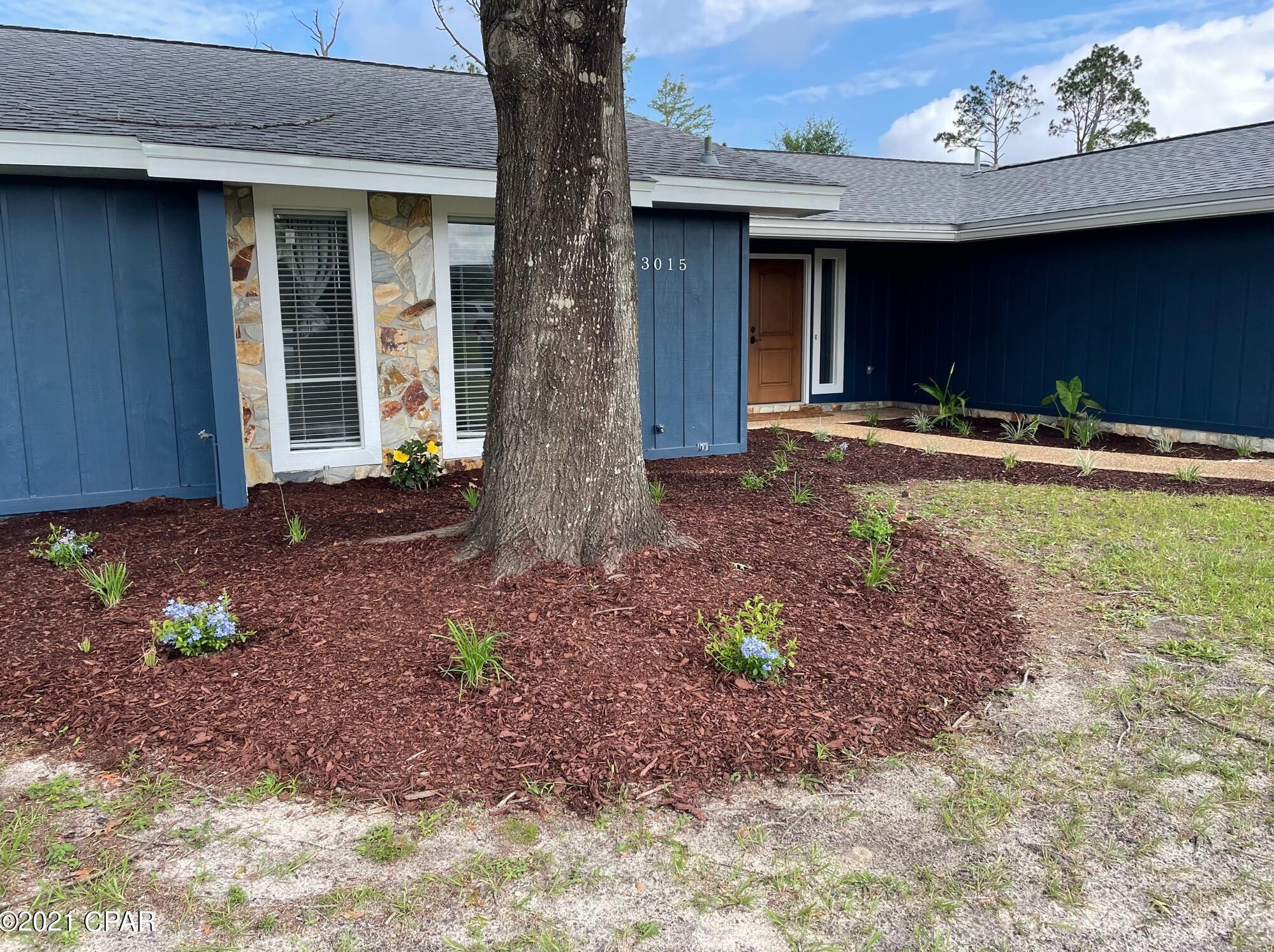 3015 Longwood Cir, Panama City, FL 32405-3836