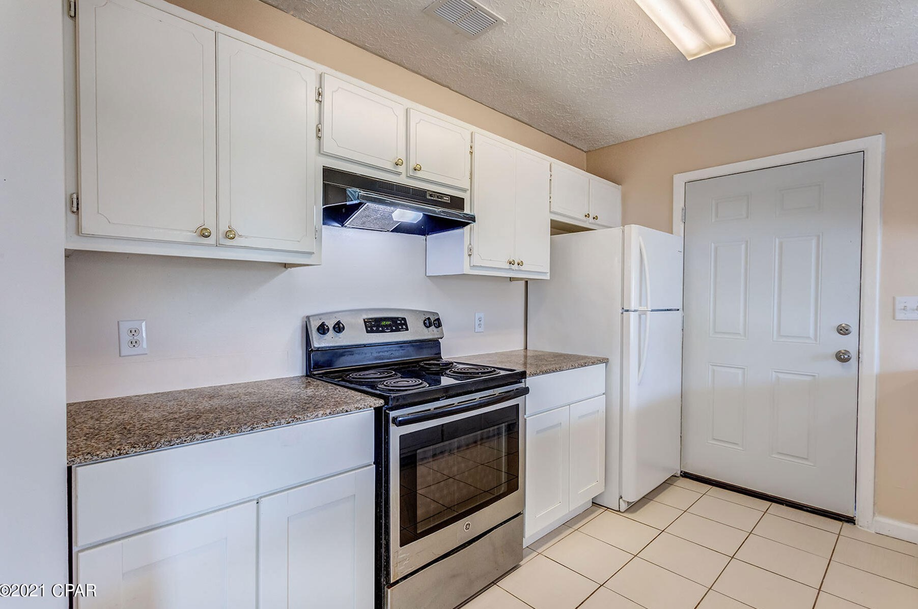 2712 Oak Hammock Dr, Panama City FL  32401-7108 exterior