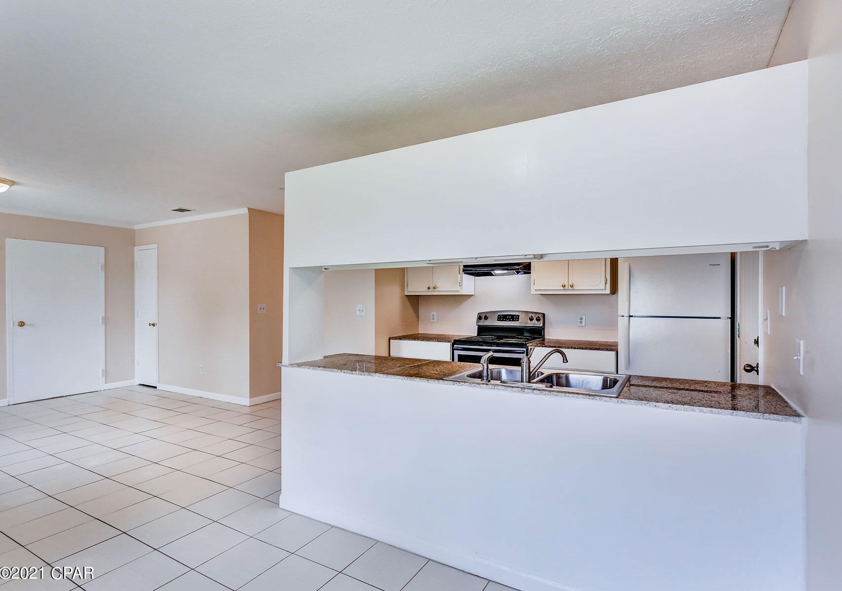 2712 Oak Hammock Dr, Panama City FL  32401-7108 exterior