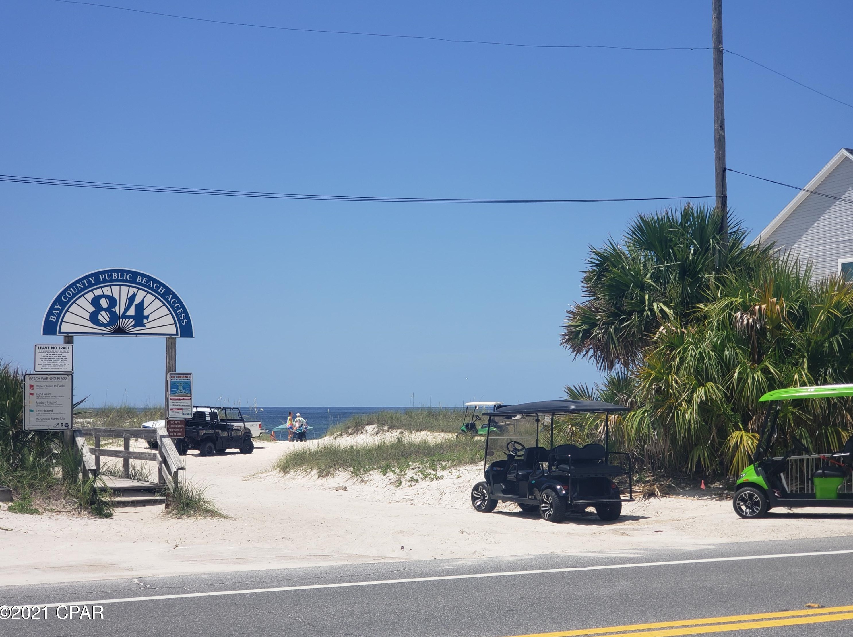 205 Christmas Tree Ln, Panama City, FL 32413-8905