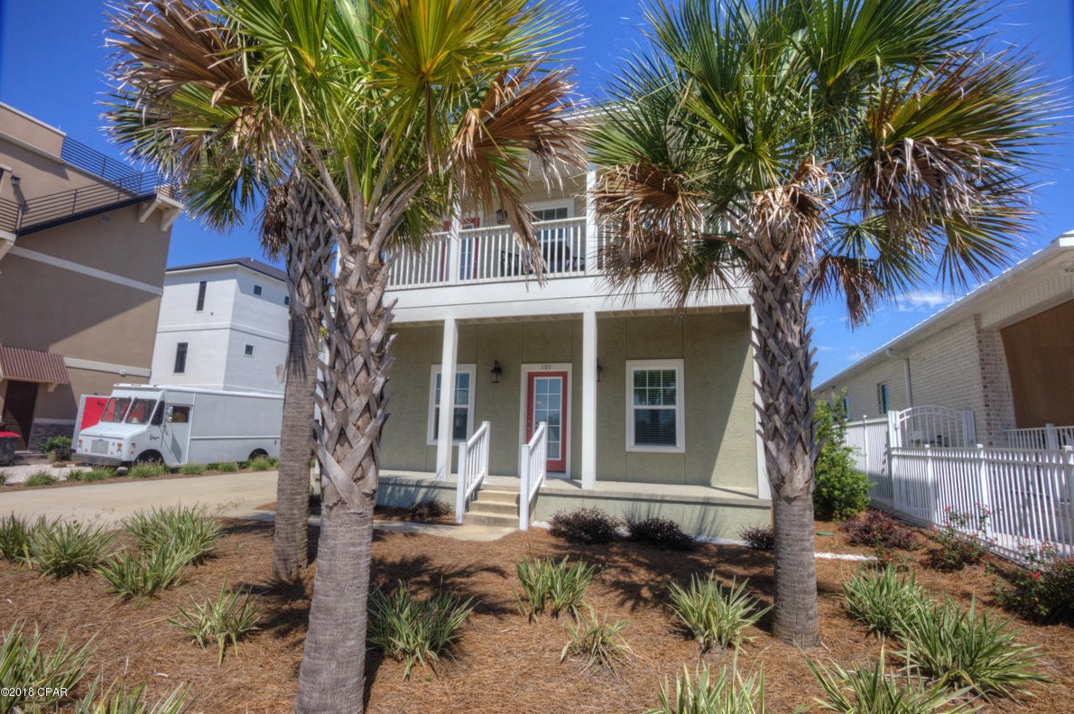 101 Crane St, Panama City, FL 32413-2908