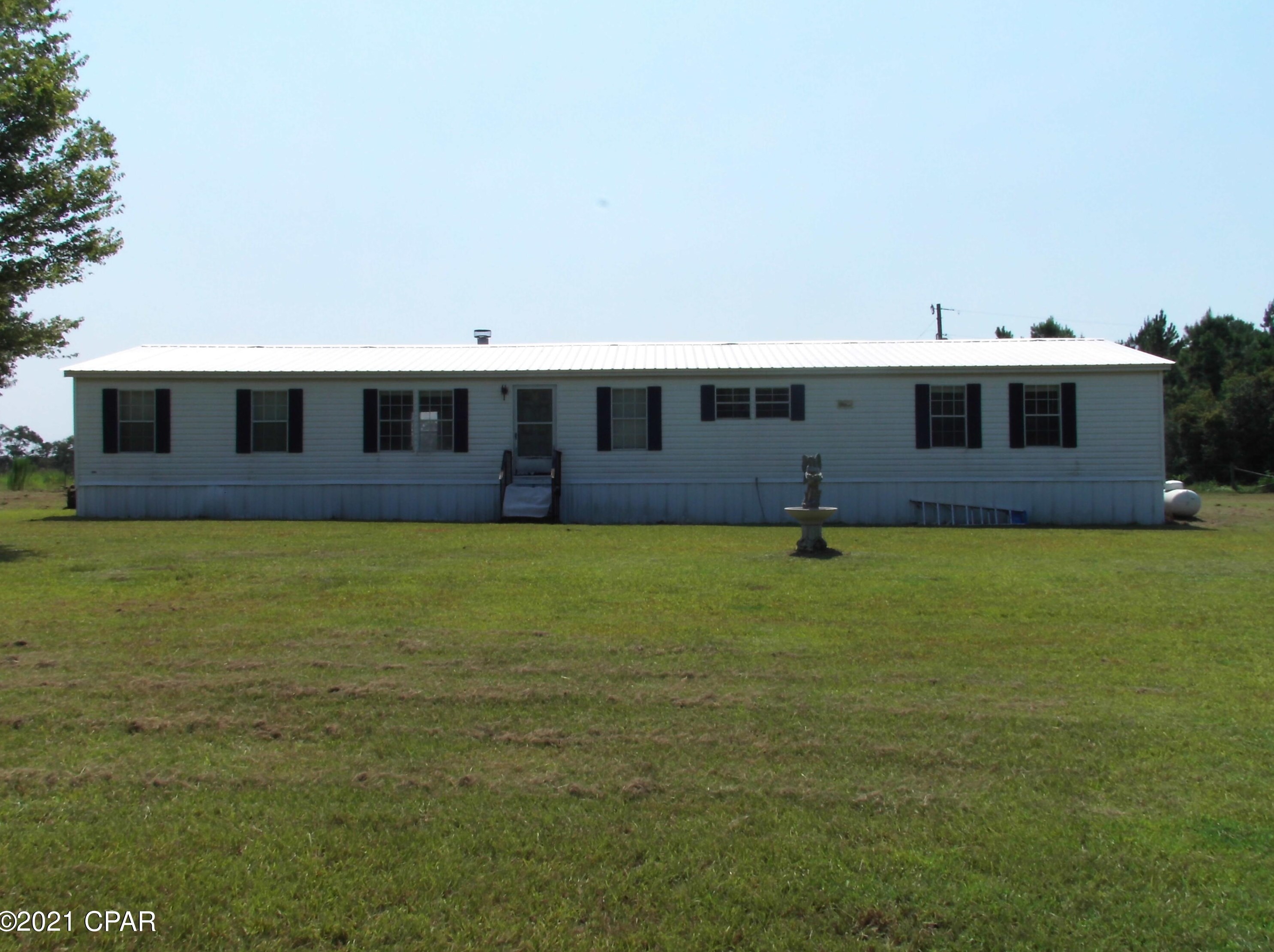 1359 Lake Victor Rd, Westville, FL 32464