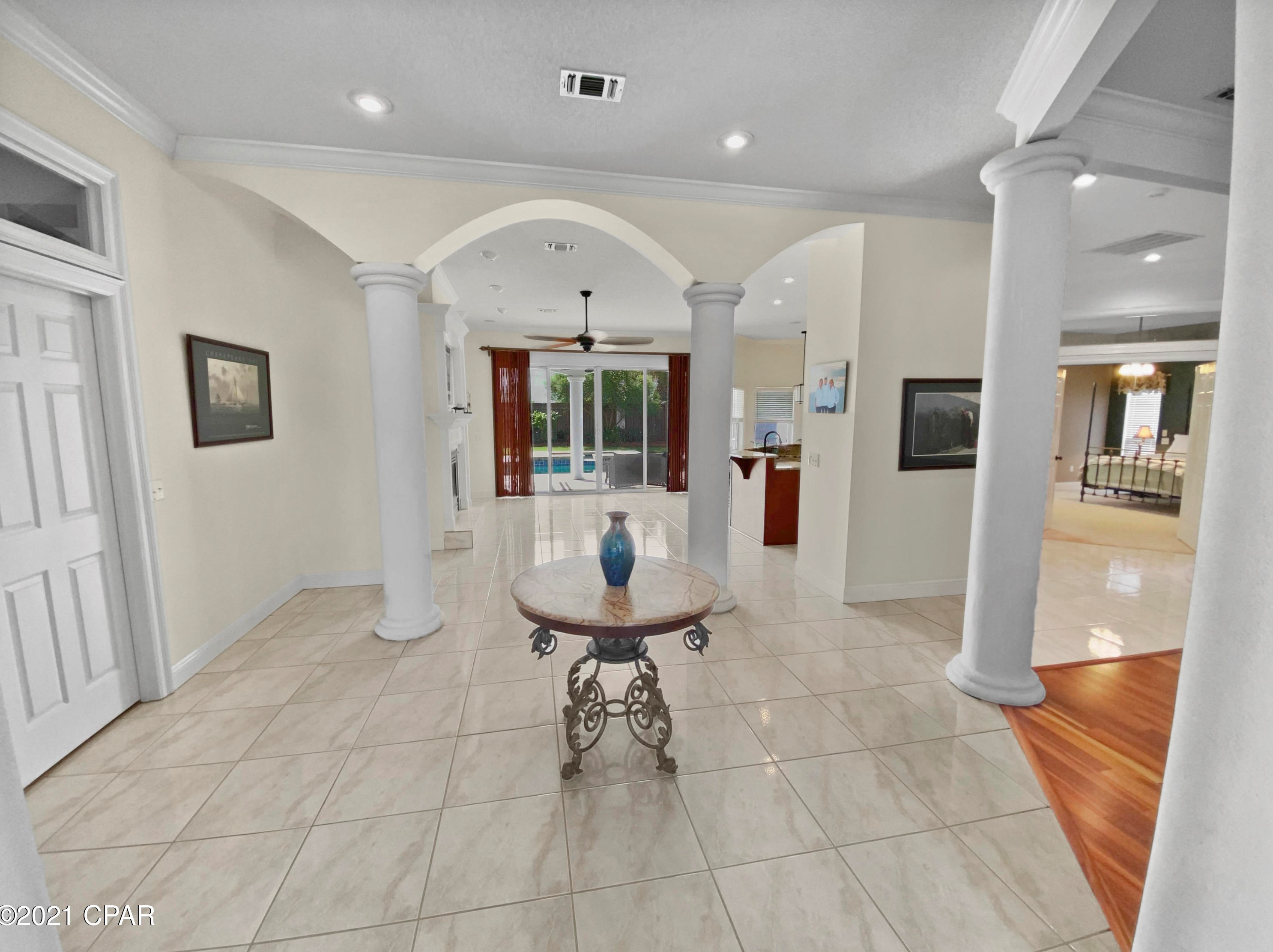 102 Grove Isle Blvd, Panama City, FL 32408-5245