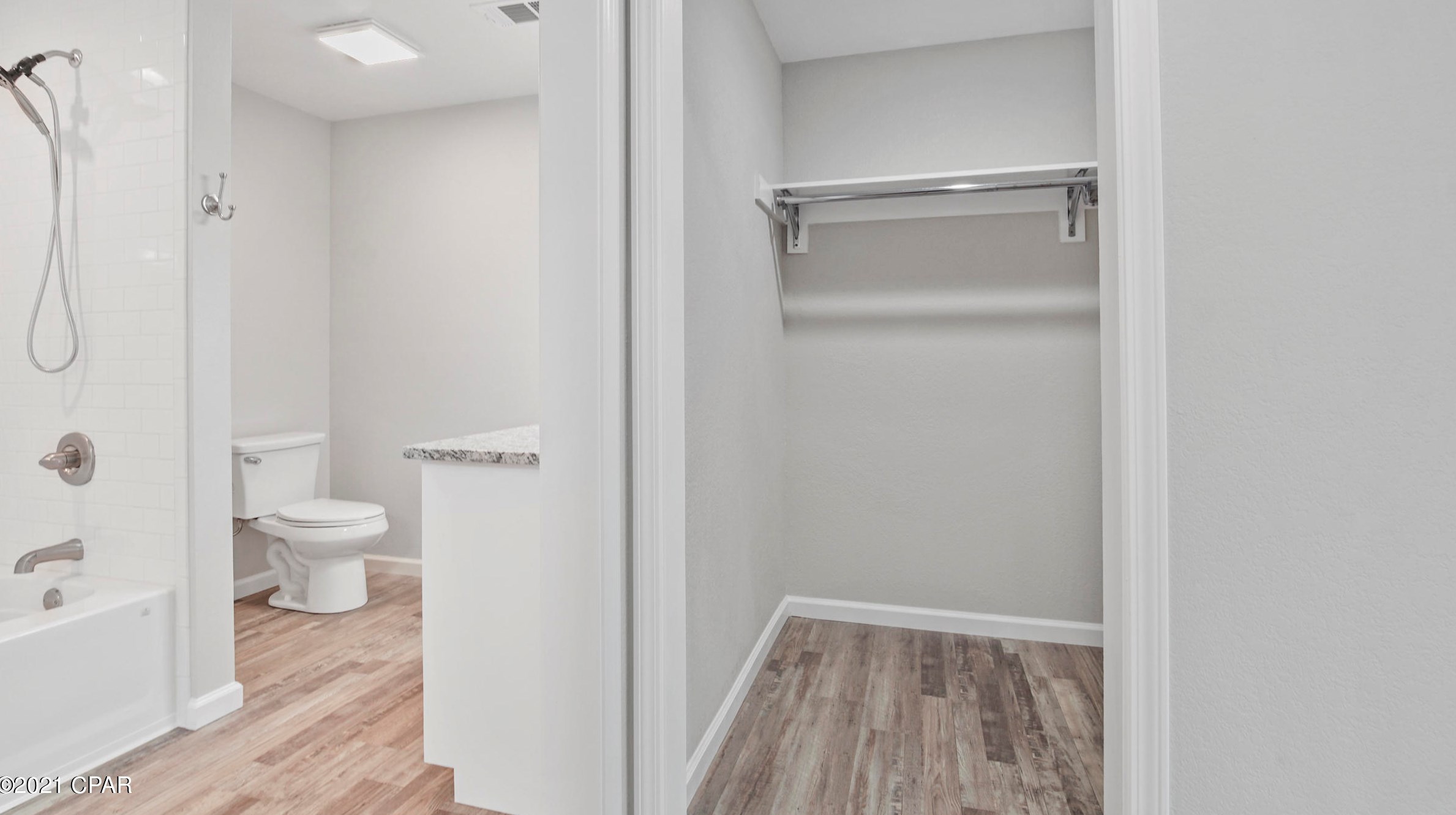 1016 Scenic Hill Circle Dr, Bonifay FL  32425-3025 exterior