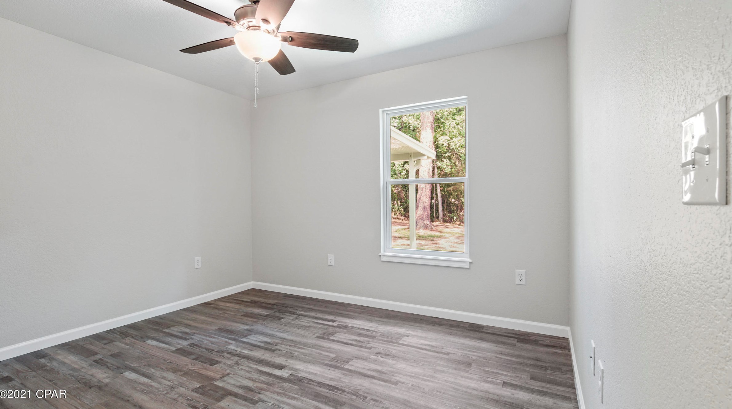 1016 Scenic Hill Circle Dr, Bonifay FL  32425-3025 exterior