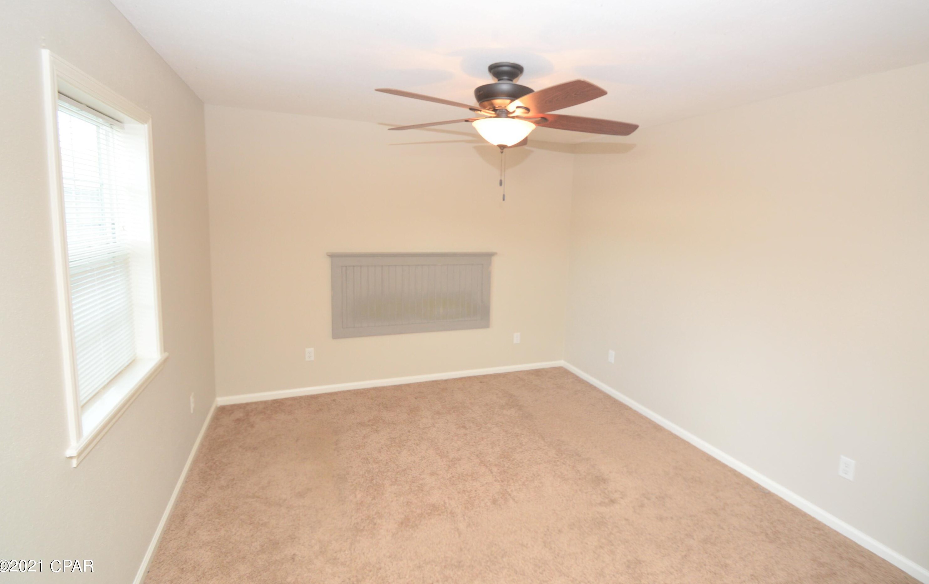 1105 State St, Bonifay FL  32425-1402 exterior