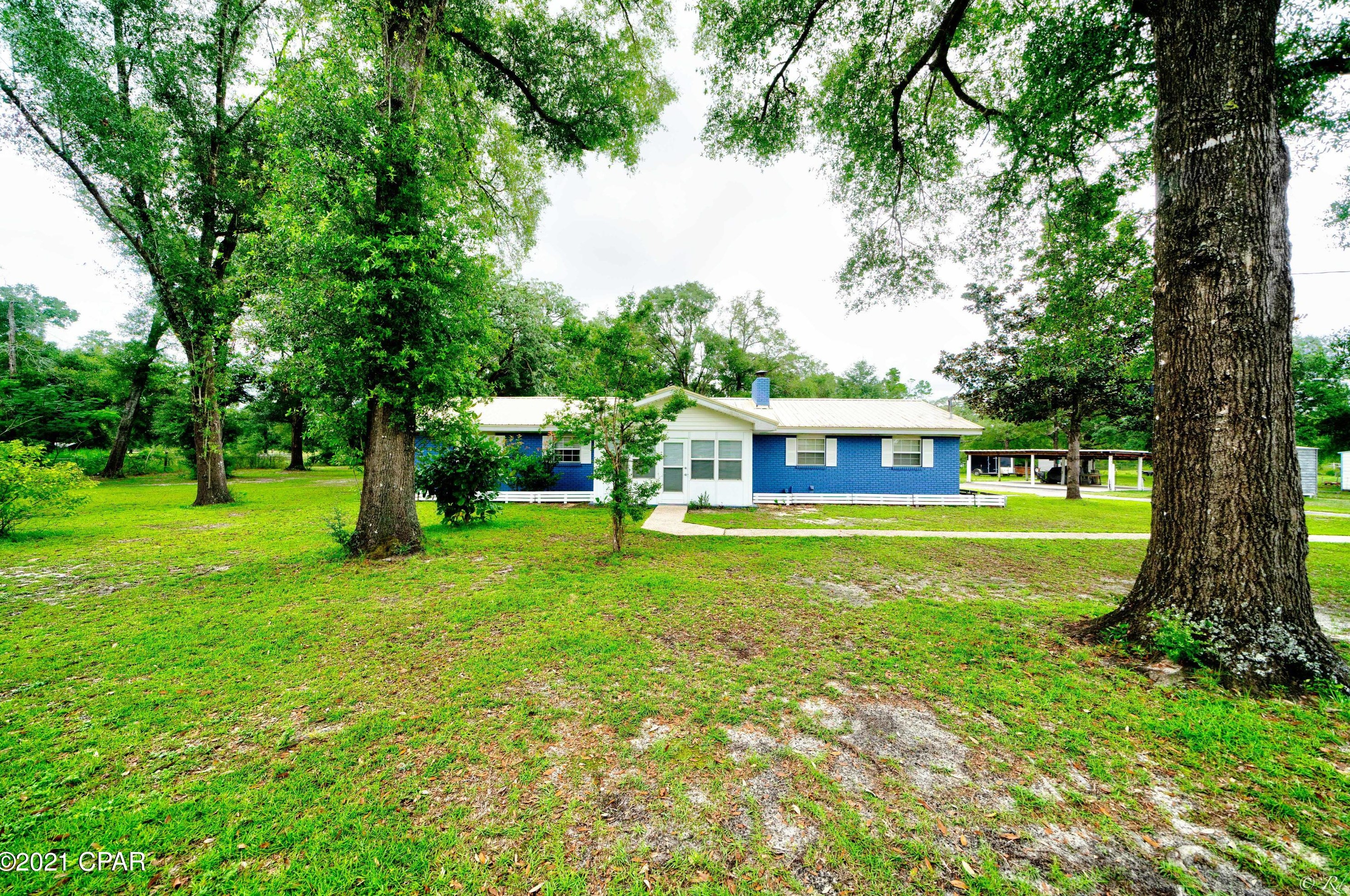 5845 Hwy 77, Sunny Hills, FL 32428