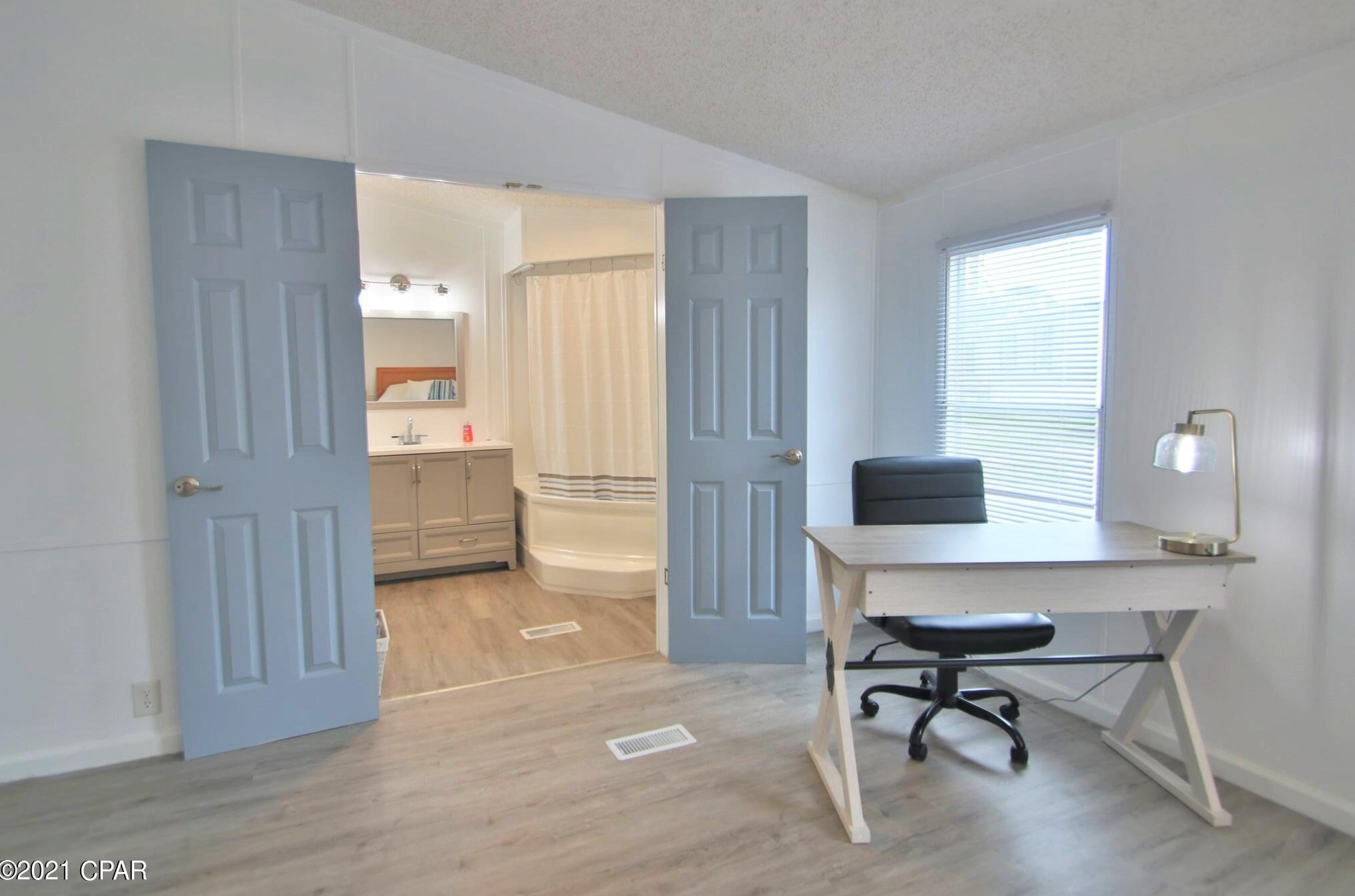 6905 Sunrise Dr, Panama City FL 32407-5588 exterior