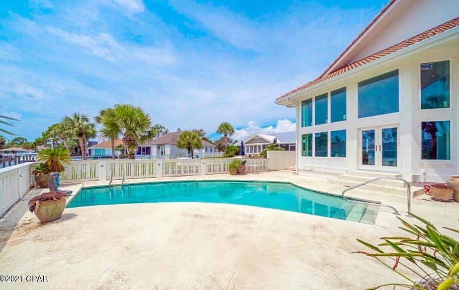 339 Wahoo Rd, Panama City FL  32408-7283 exterior